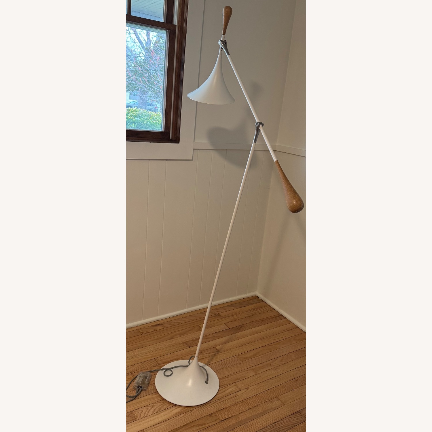 White Metal Floor Lamp - image-3