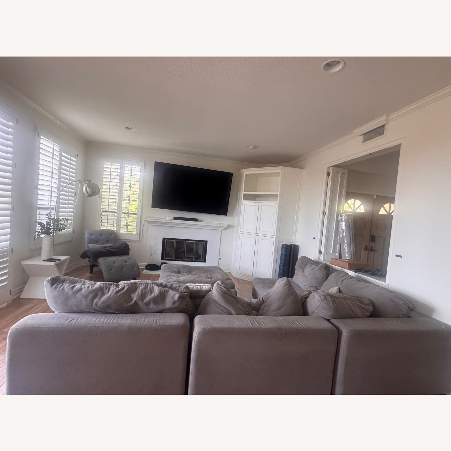 Jeromes Light Gray Fabric 3+ Piece Sectional - image-3