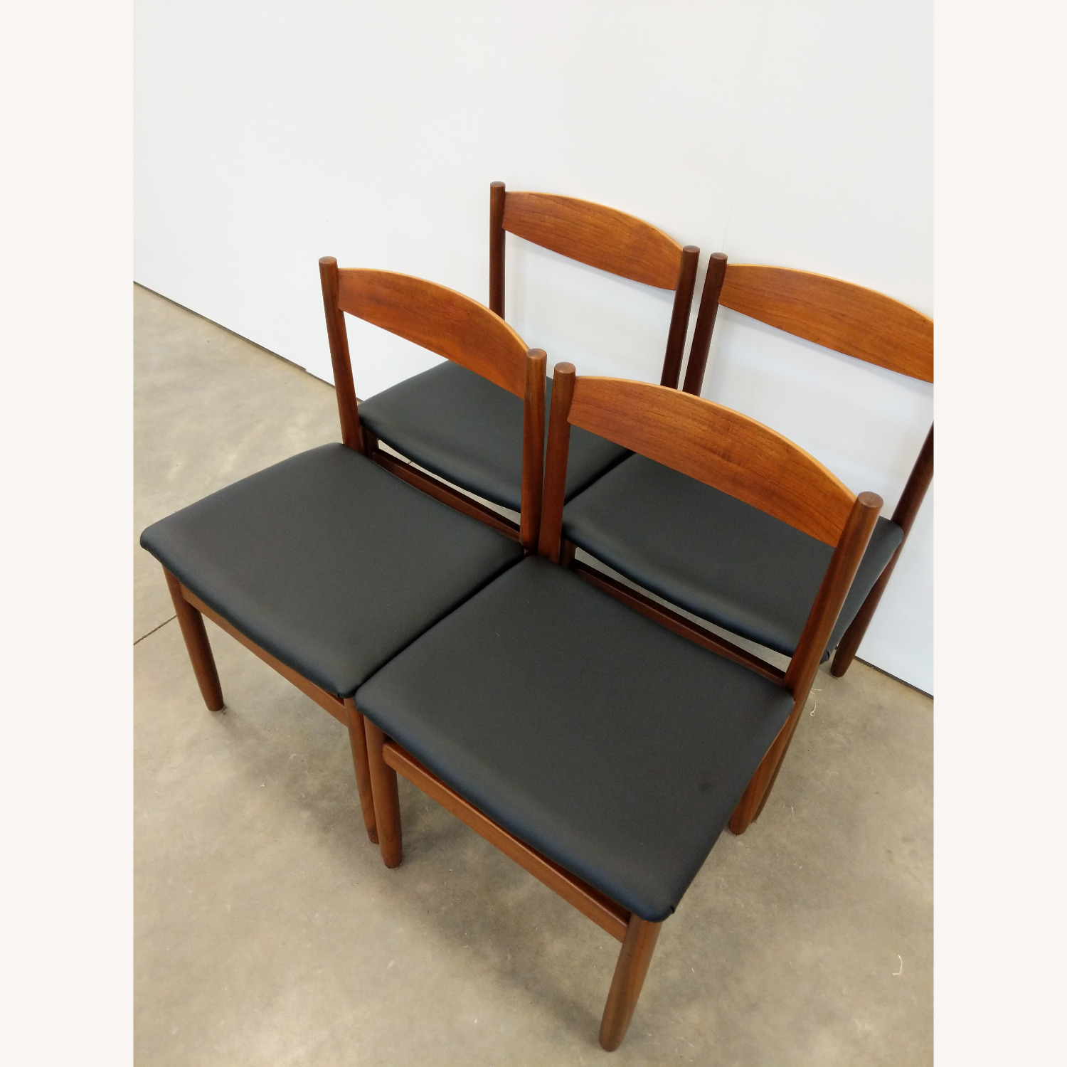 Set of 4 Vintage Mid Century Modern Dining Chairs - image-7