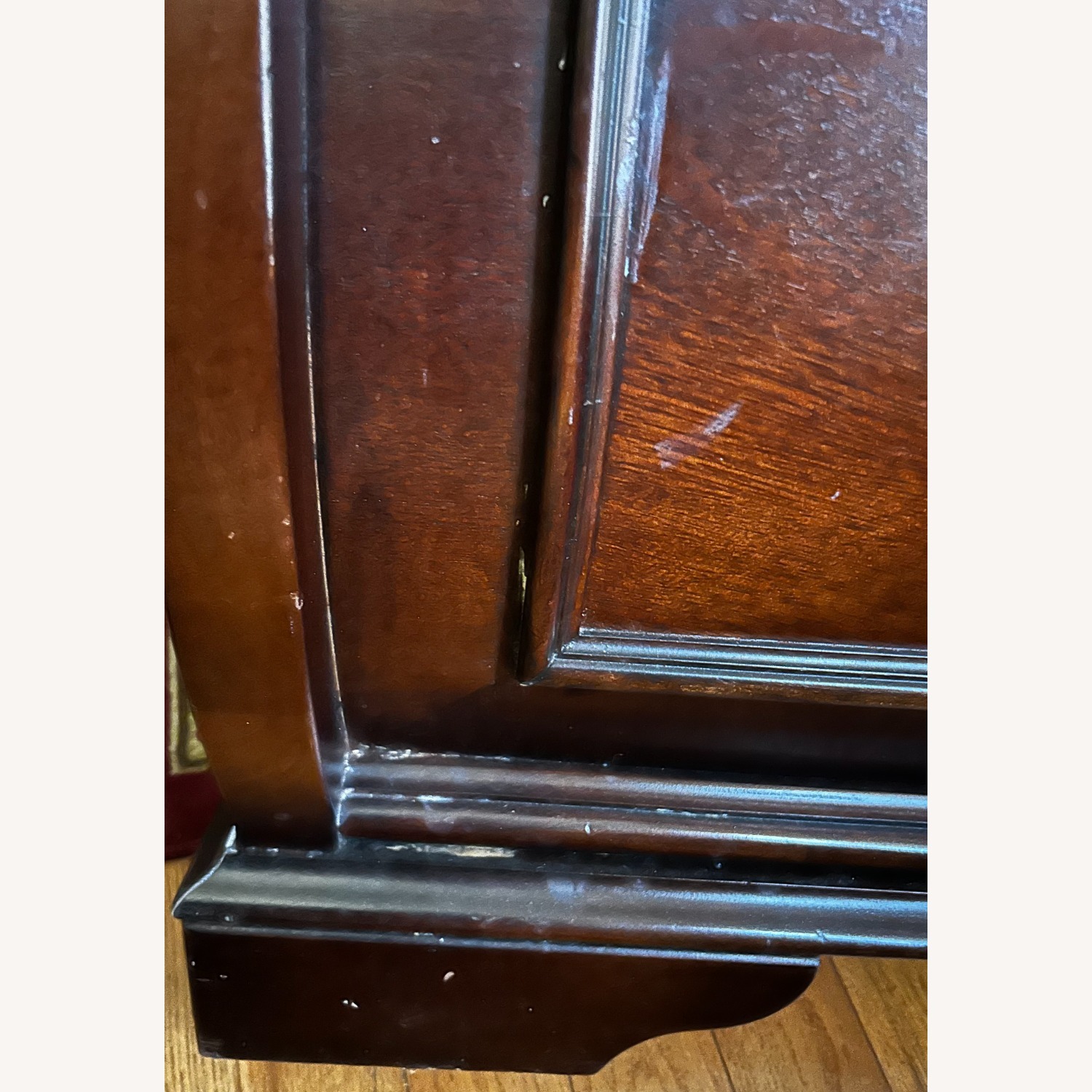 Legacy Classic Furniture Heritage Court Dark Brown Wood King Bed - image-5