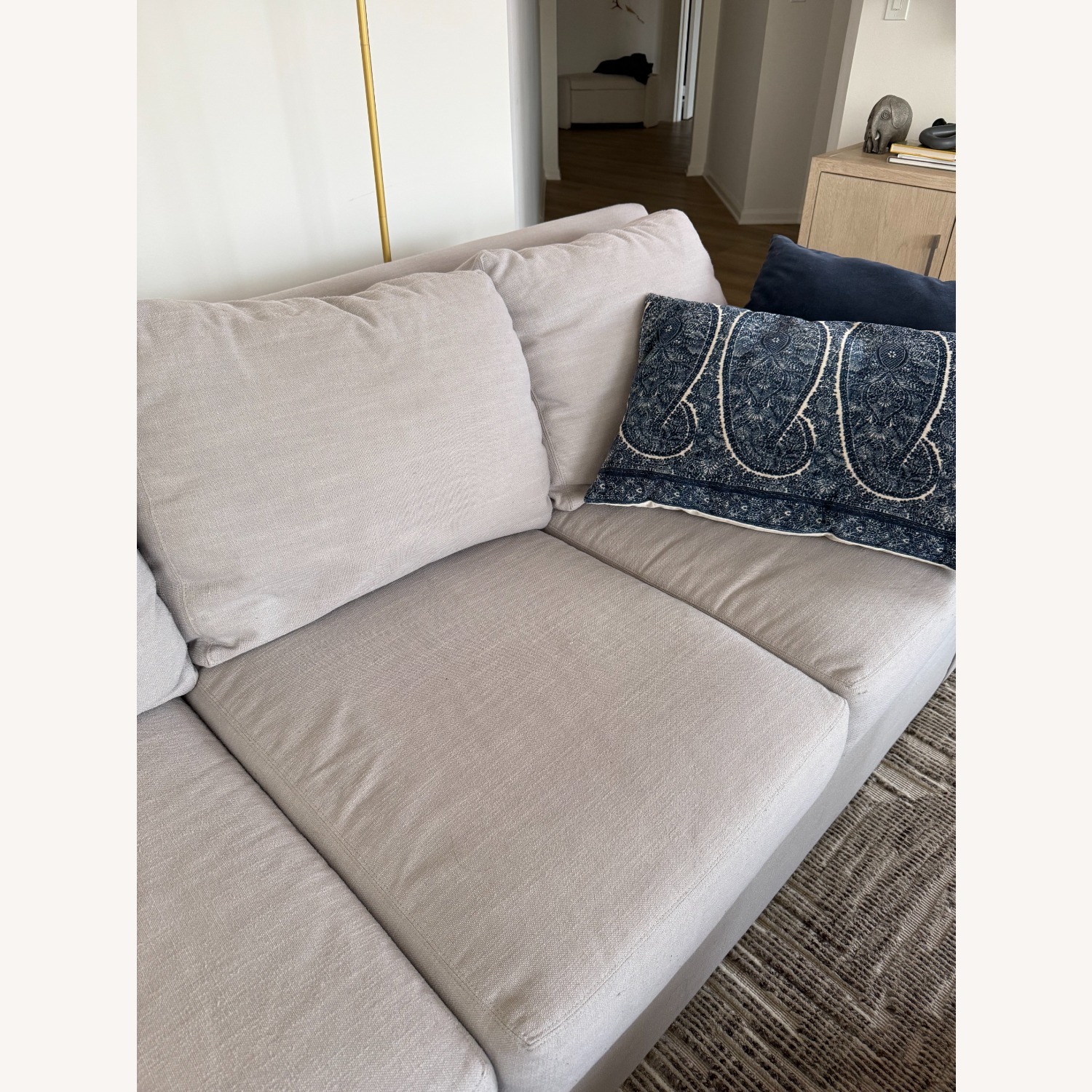 Kravet Light Gray Fabric Sleeper Sofa - image-4