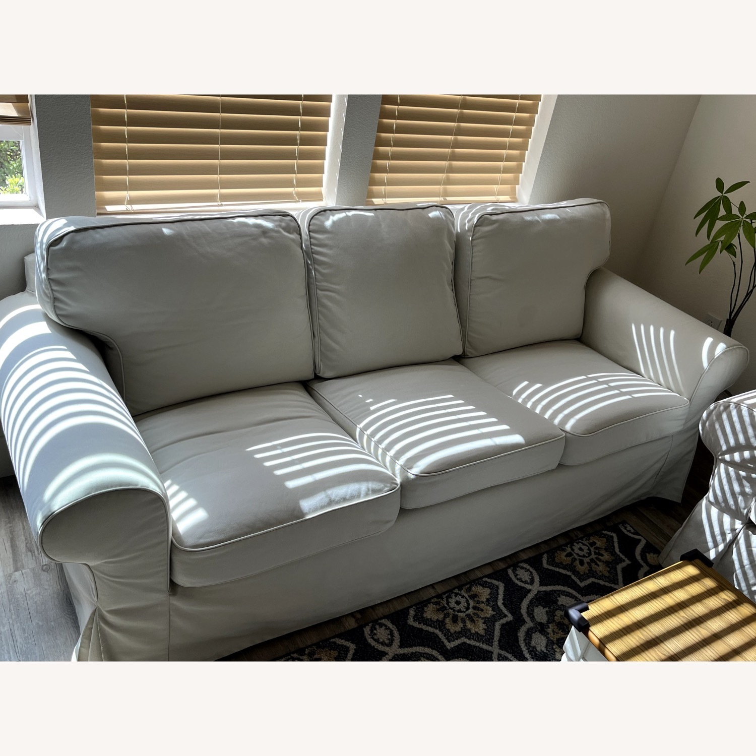 IKEA Uppland Three-Seat Sofa White Fabric - image-2