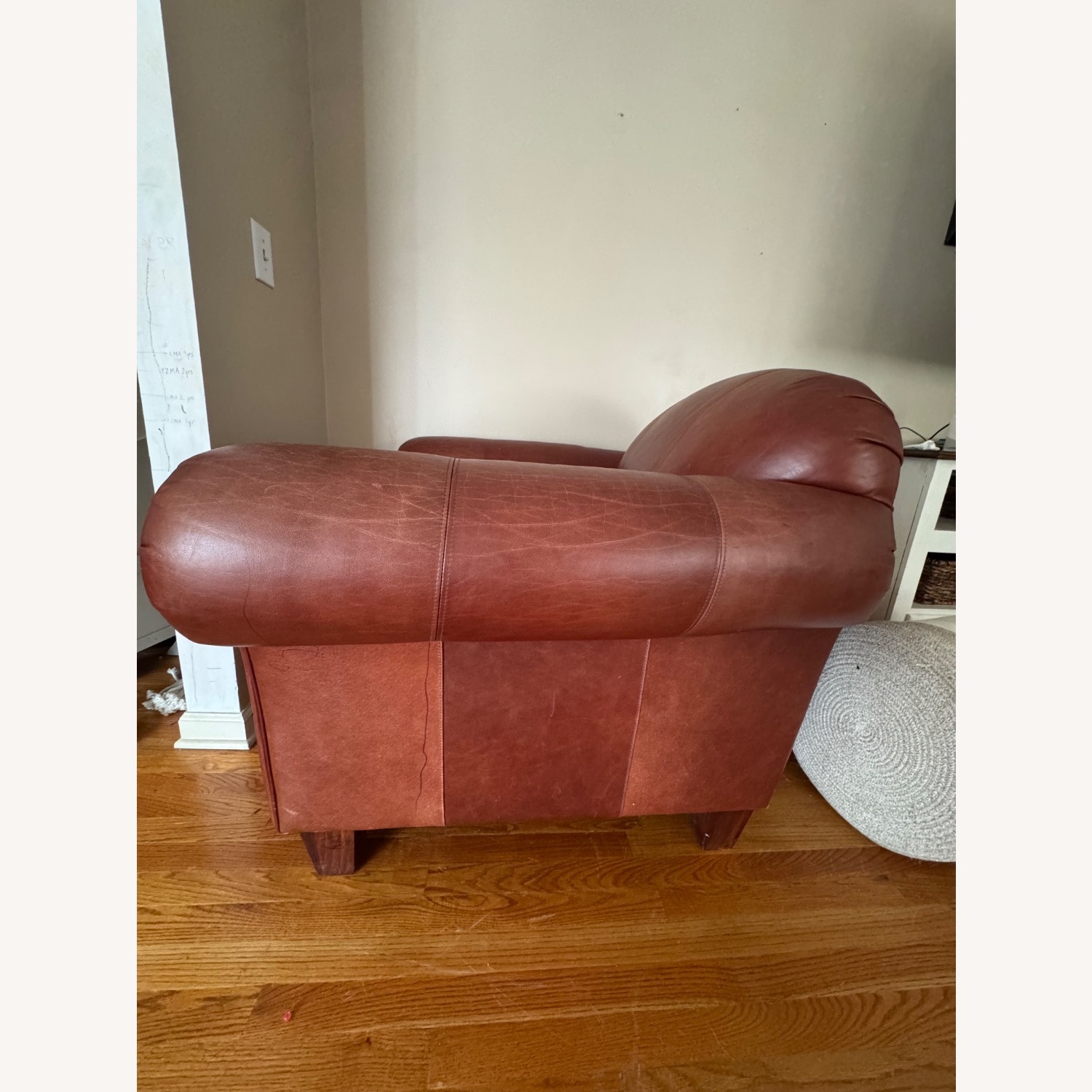 Broyhill Furniture Armchair - image-2