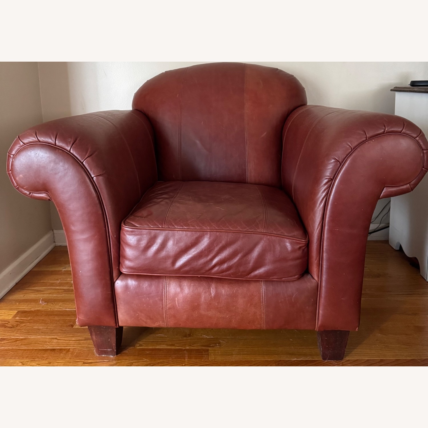 Broyhill Furniture Armchair - image-1
