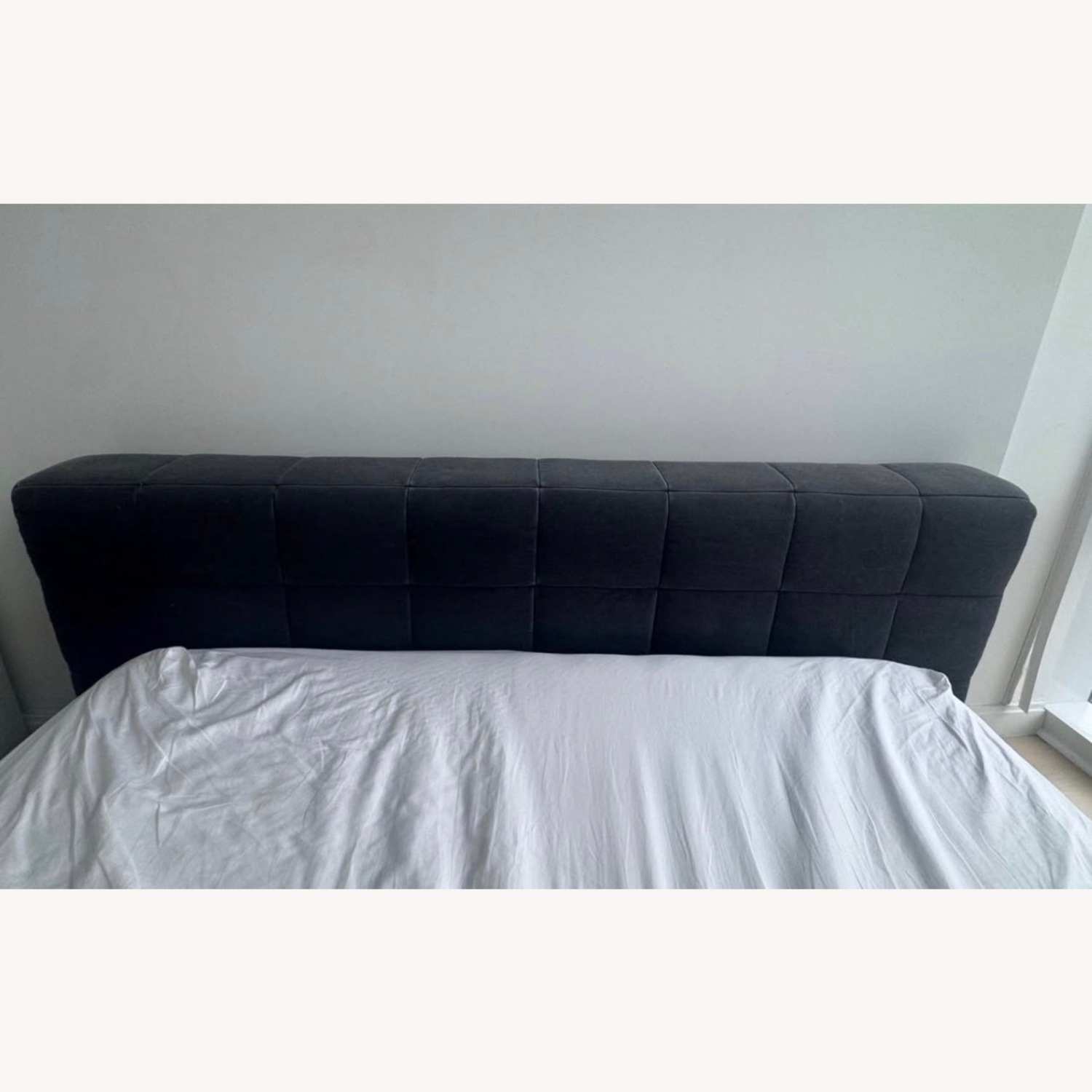 Pottery Barn Baldwin Blue Fabric Queen Bed - image-4