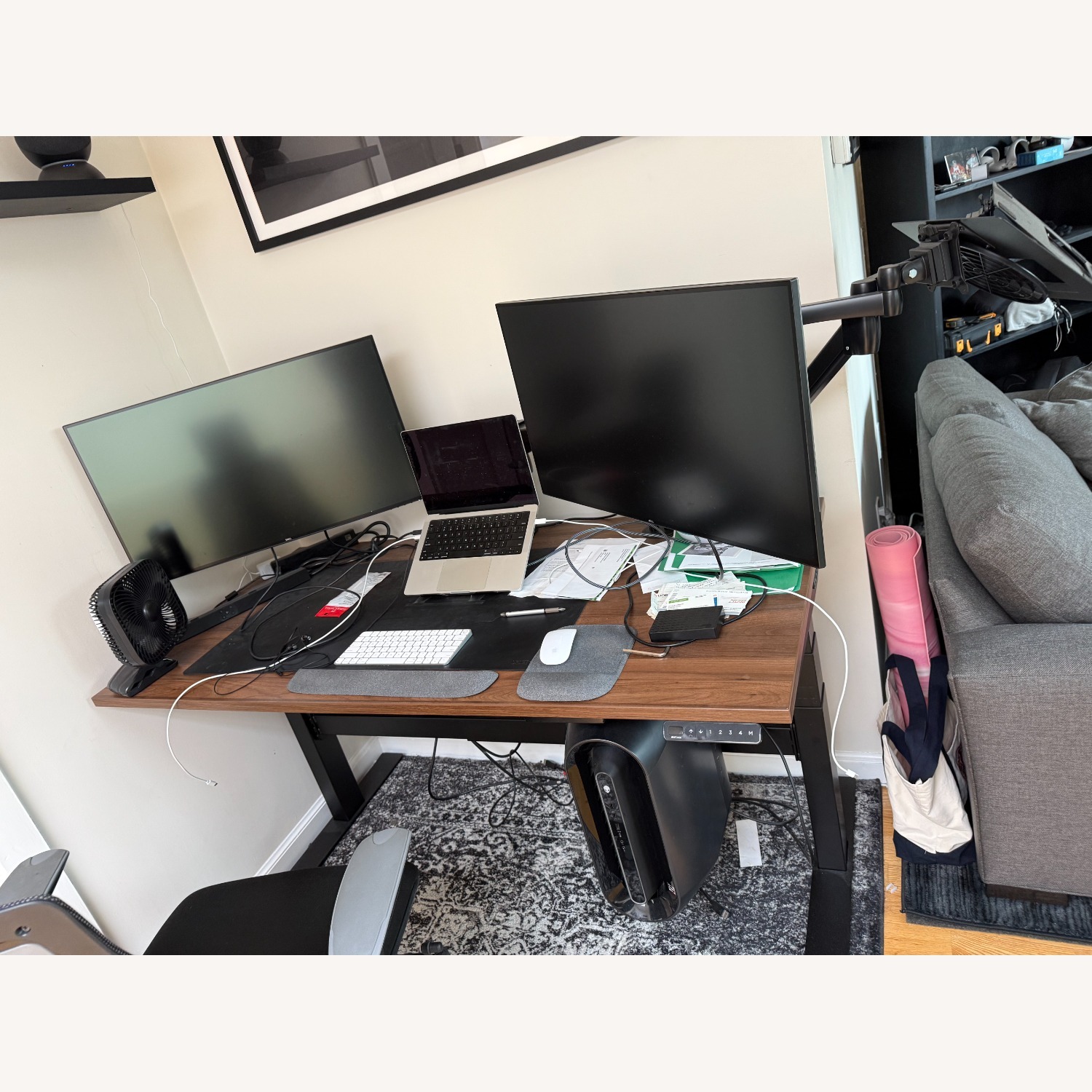 UPLIFT V2 Standing Desk  - image-2