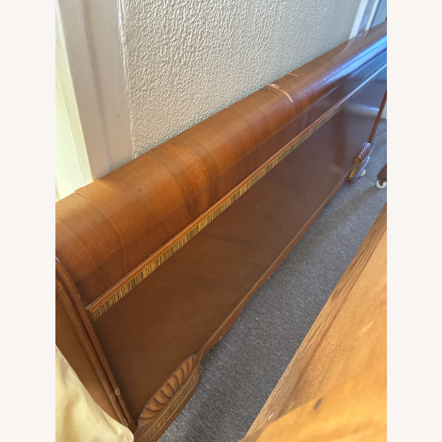 Bassett Dark Brown Wood Full Bed - image-3