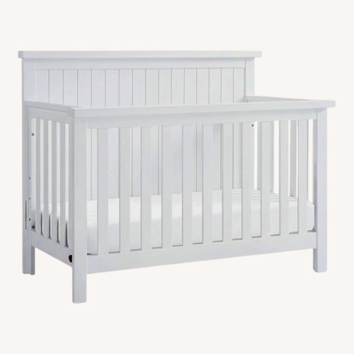 Used Everlee 4 in 1 White Crib for sale on AptDeco