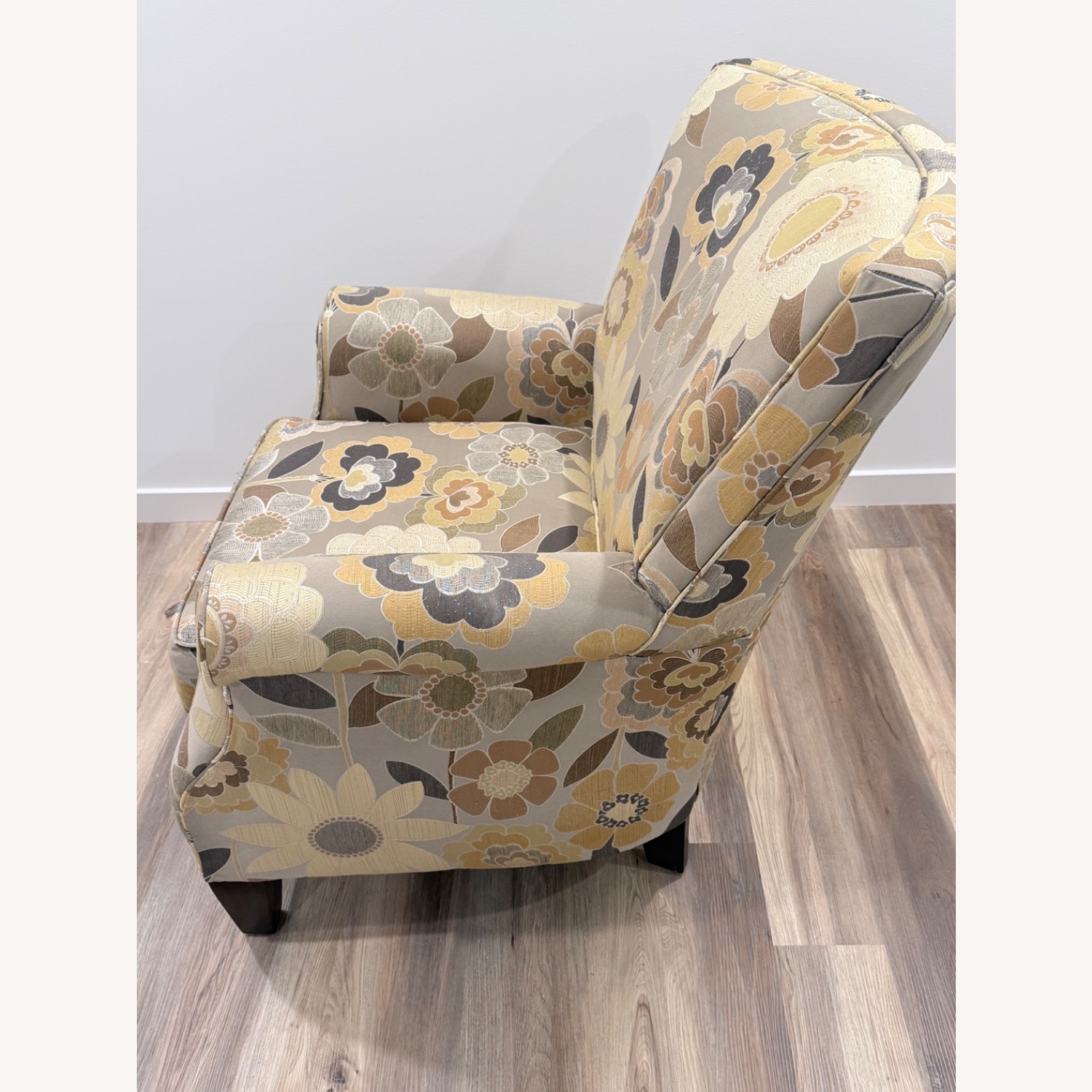 Raymour & Flanigan Natural Fabric Accent Chair - image-4