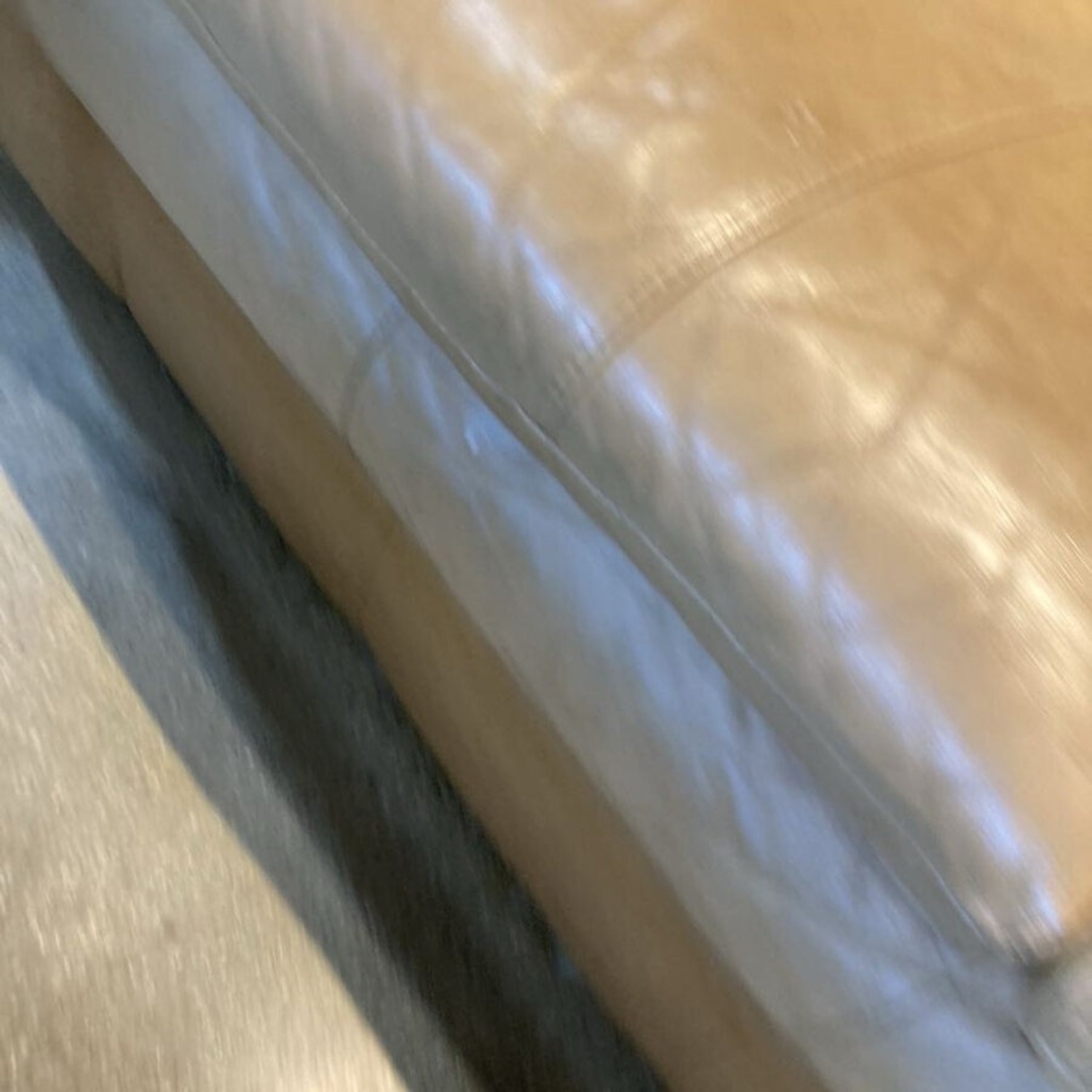 La-Z-Boy Leather 2-Seat Buttercream Loveseat - image-10