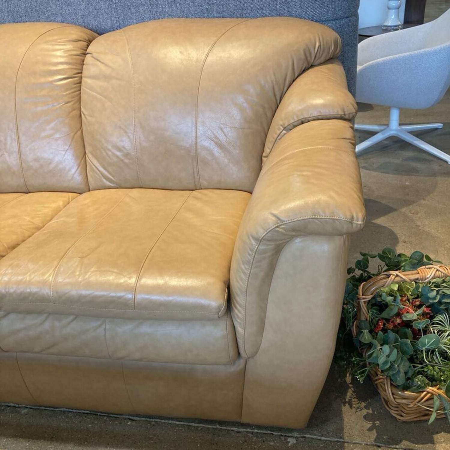 La-Z-Boy Leather 2-Seat Buttercream Loveseat - image-3