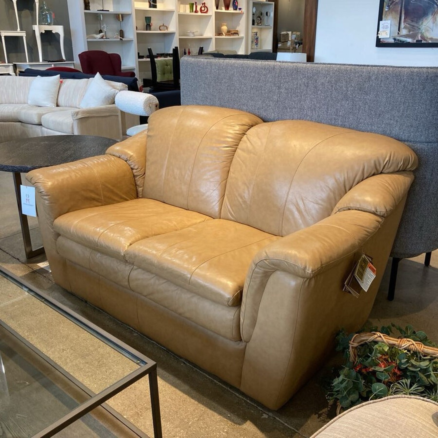 La-Z-Boy Leather 2-Seat Buttercream Loveseat - image-2