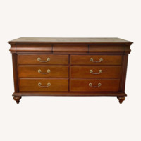 Ethan Allen 9-drawer Dresser