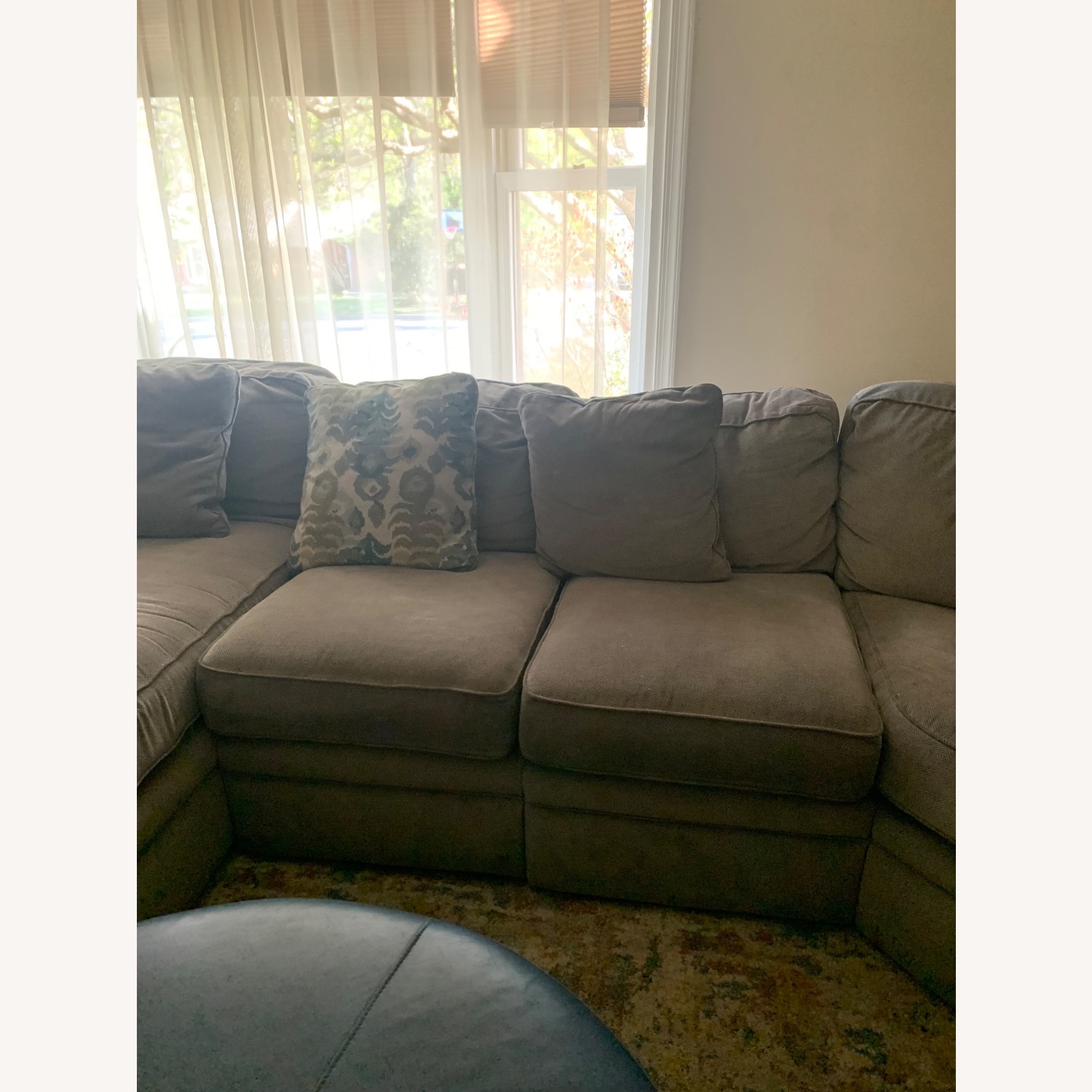 Laz-Boy Sofa Sectional 3+seats - image-2