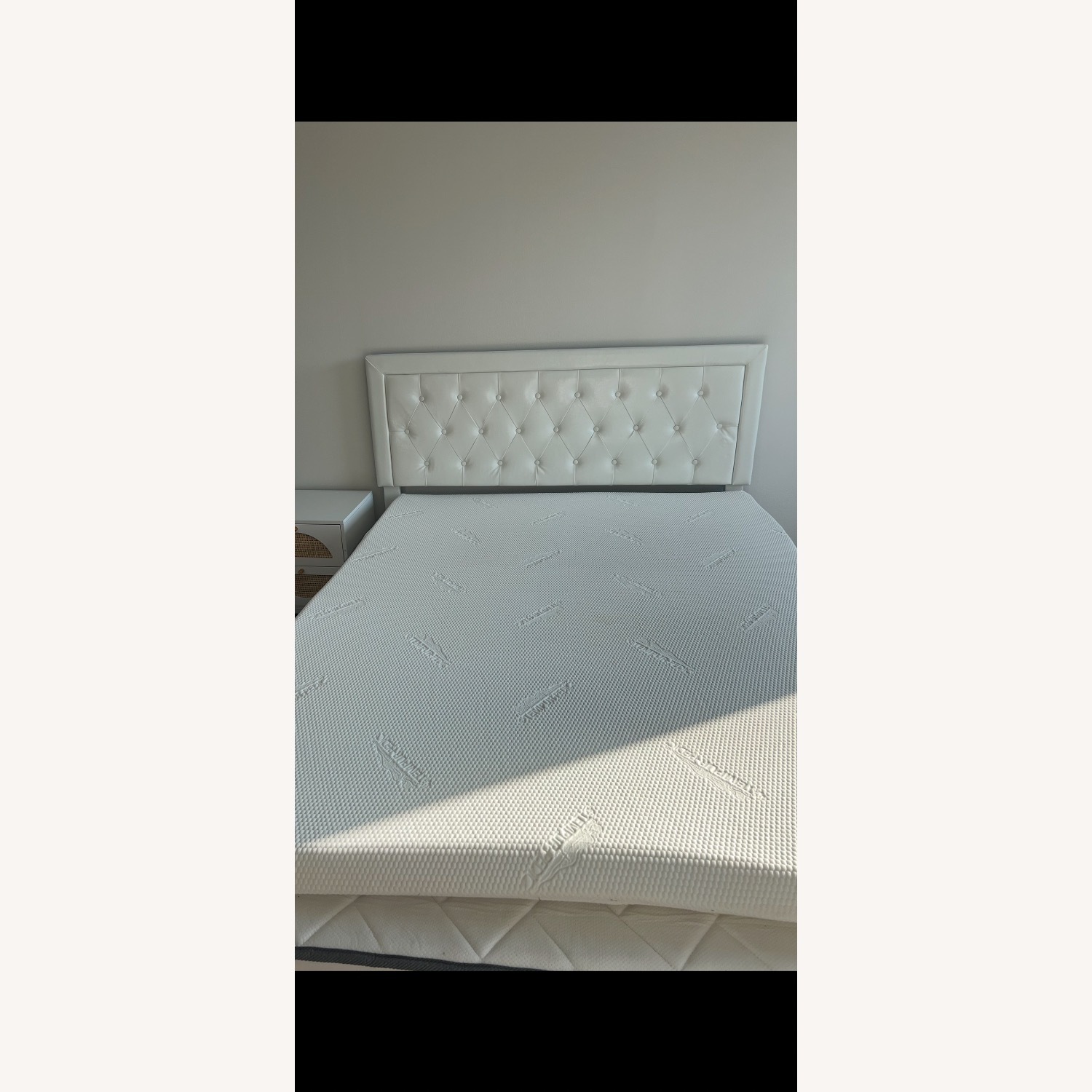 Walmart Homfa White Faux Leather Queen Bed - image-5
