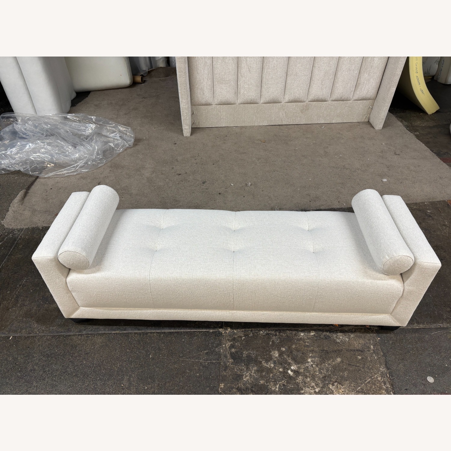 Taylor Made Custom Furniture White Fabric Daybed - image-3