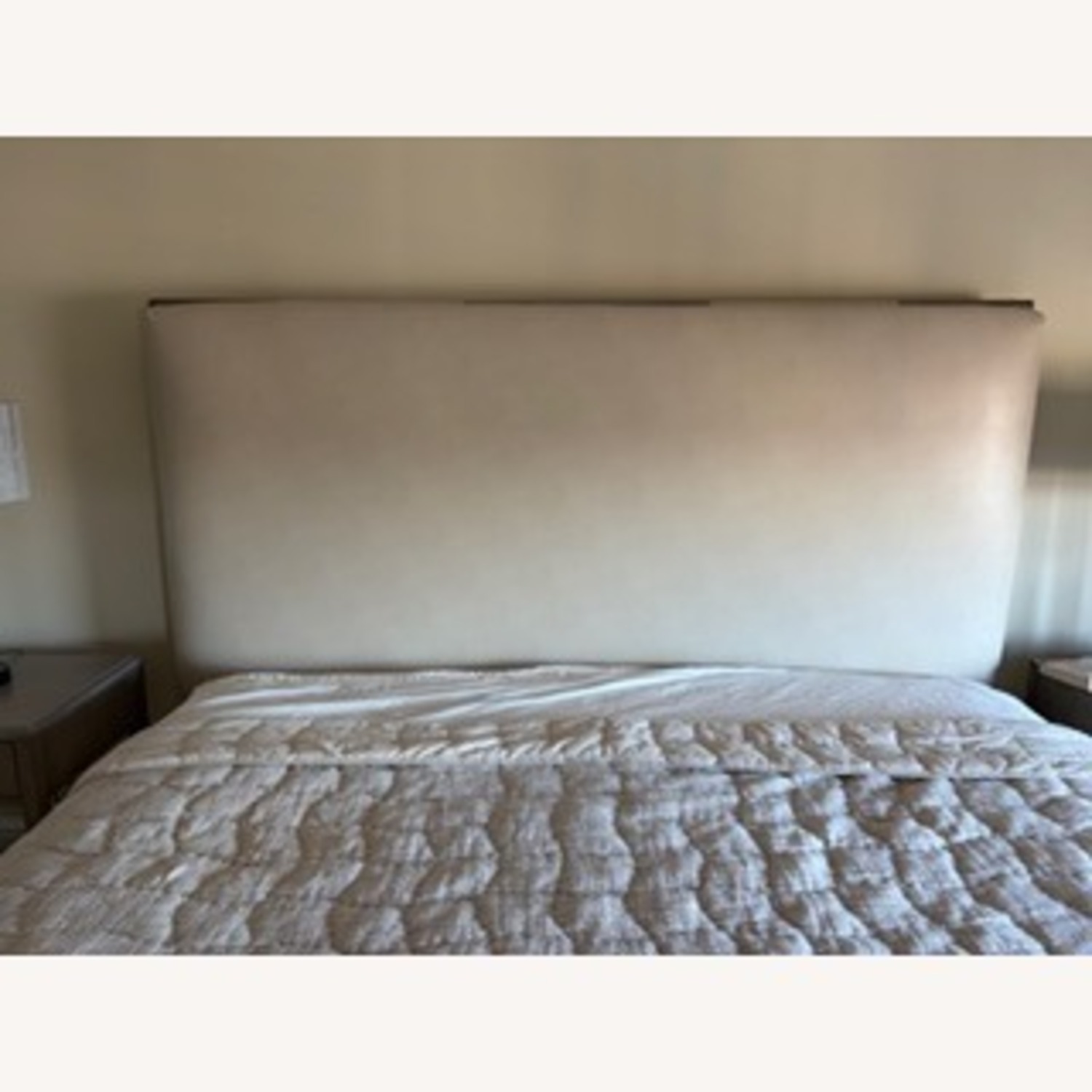 Vanguard Furniture Light Gray Leather King Bed - image-2