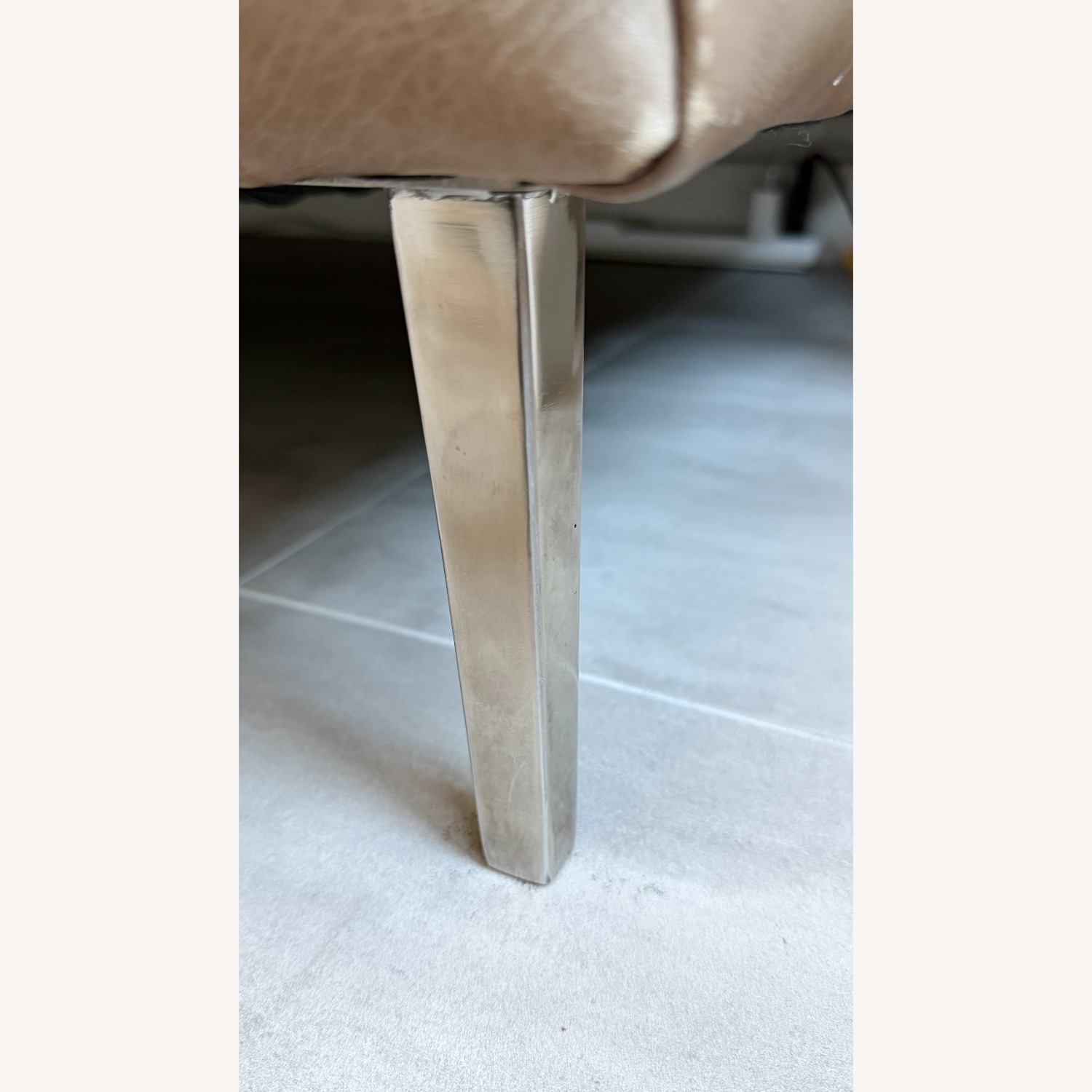 CB2 Savile  Dark Brown Leather 2 Seater Apt Sofa - image-6