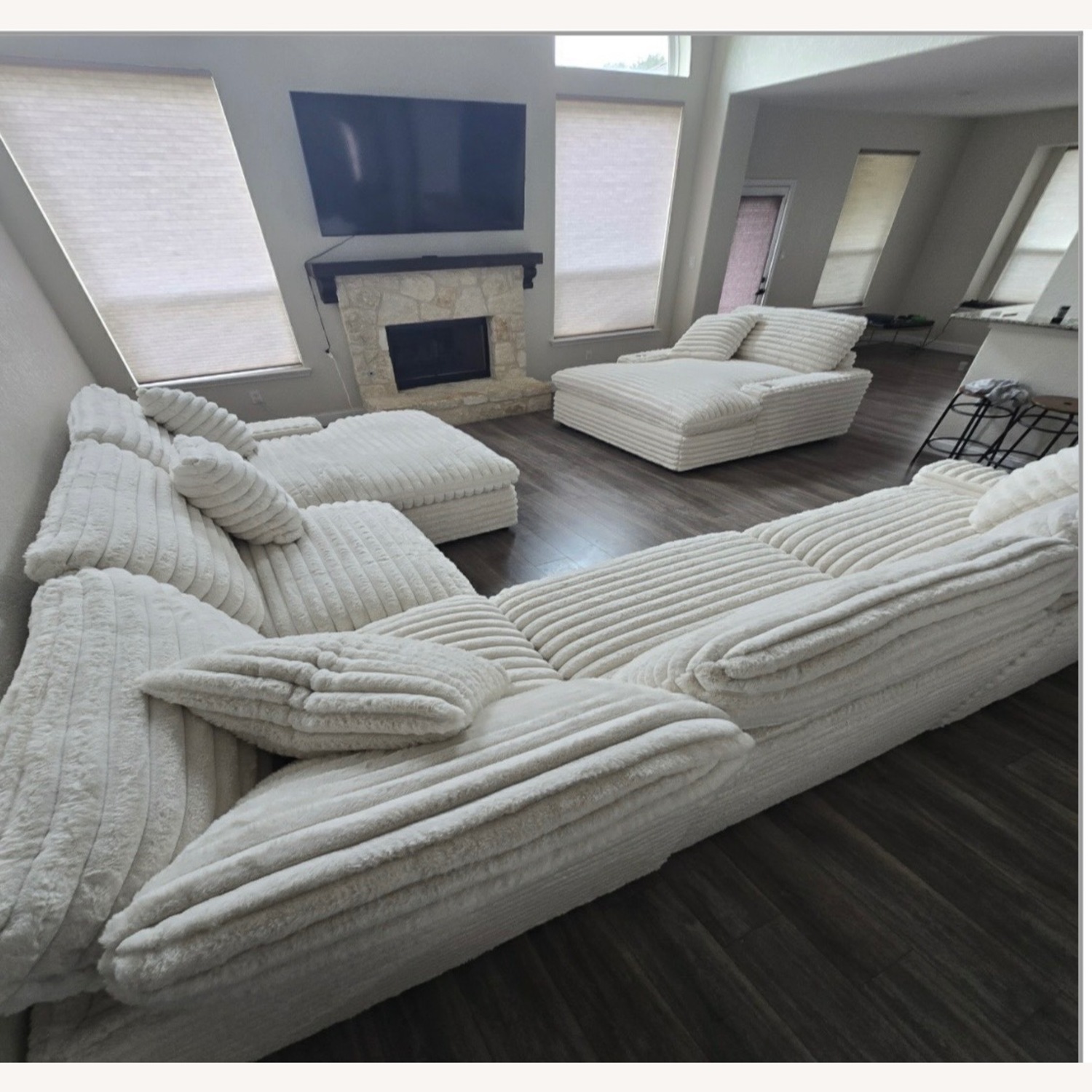 Serenity White 3+ Piece Sectional - image-1