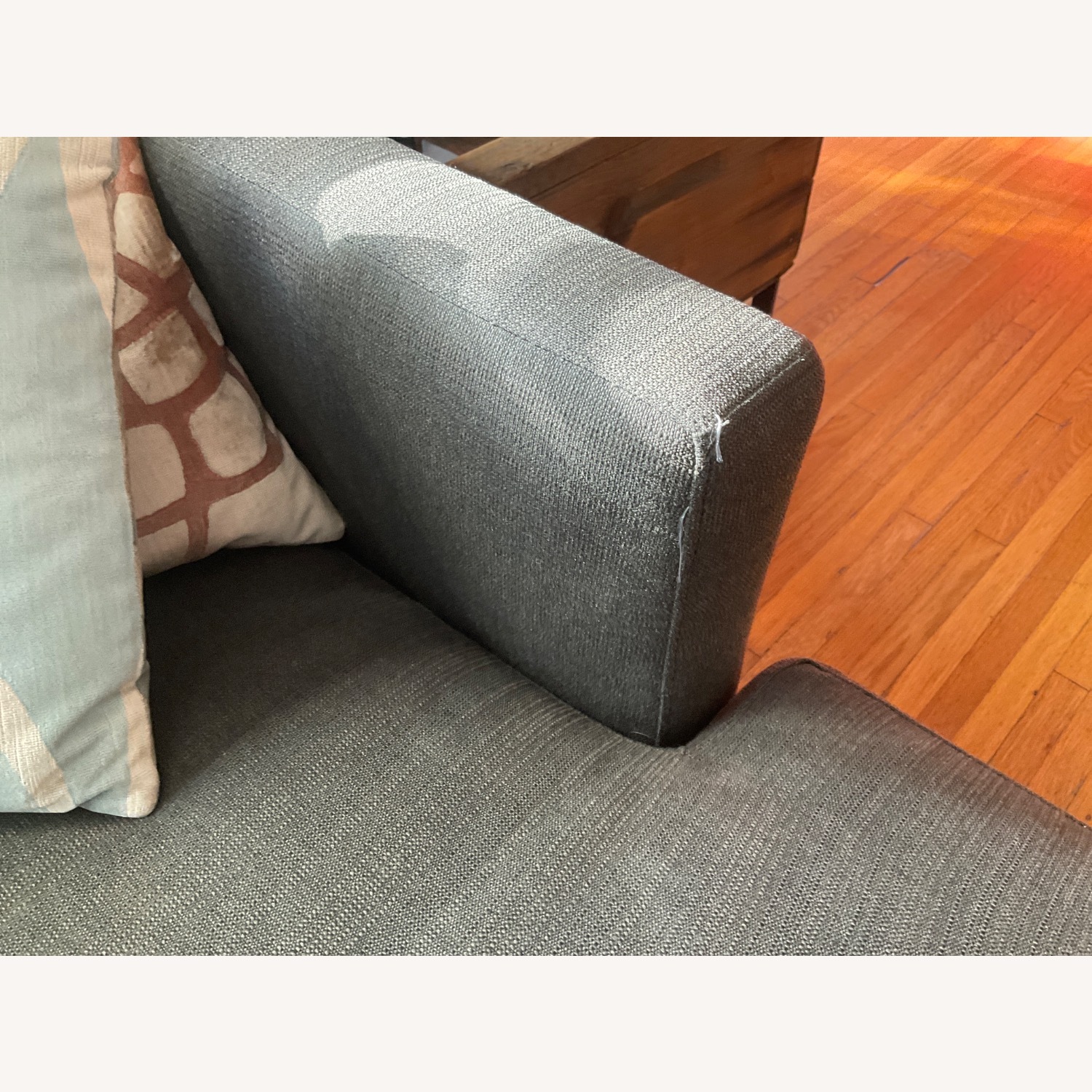 Room & Board Jasper Sofa - 3 Seater With Chaise - image-4