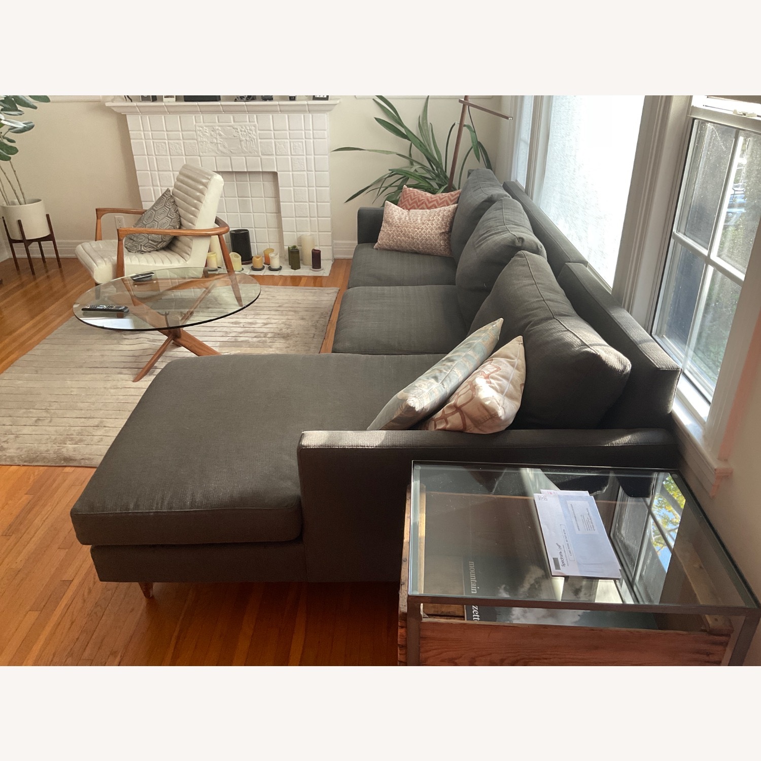 Room & Board Jasper Sofa - 3 Seater With Chaise - image-3