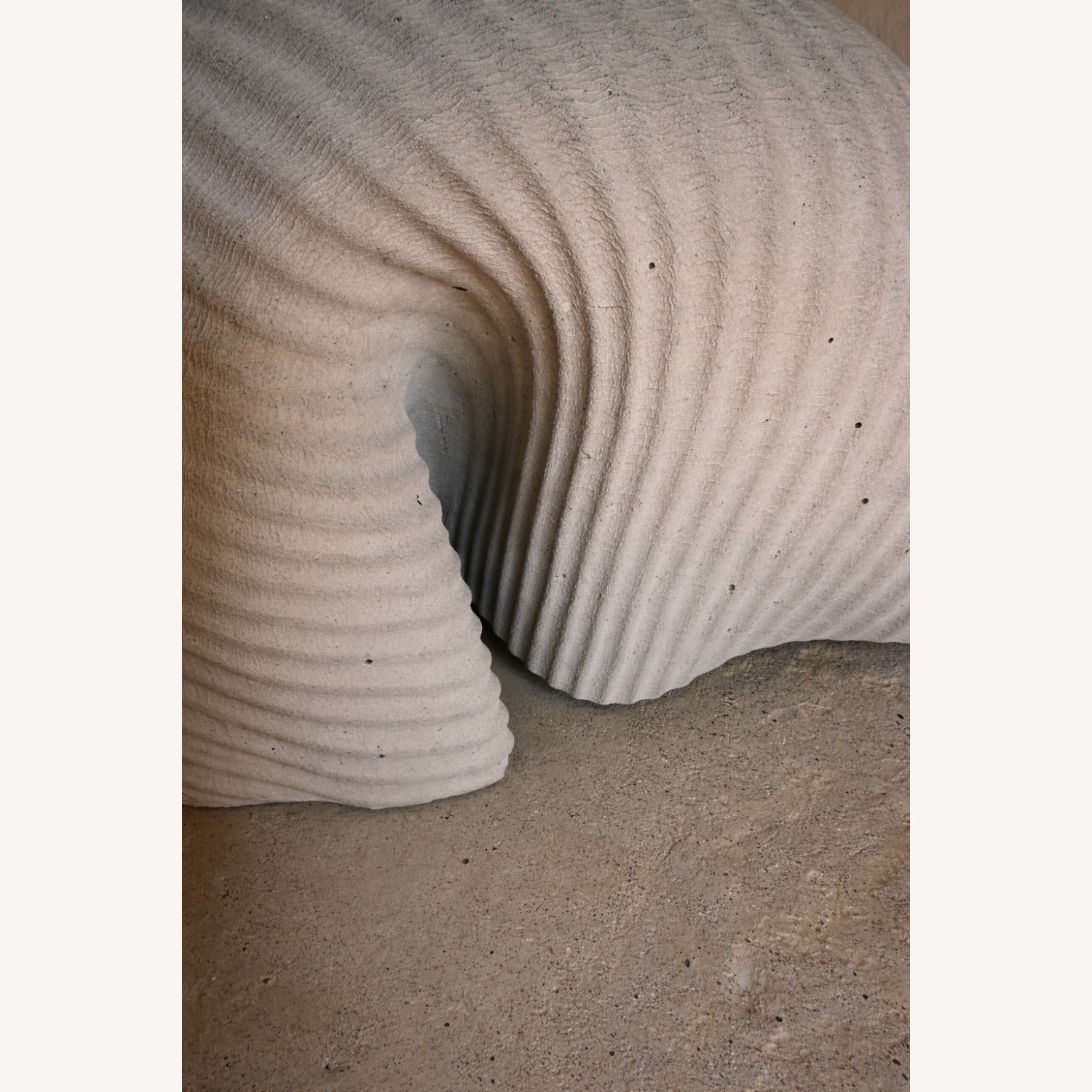 Sculptural Concrete Lamp by Mennheim - image-3