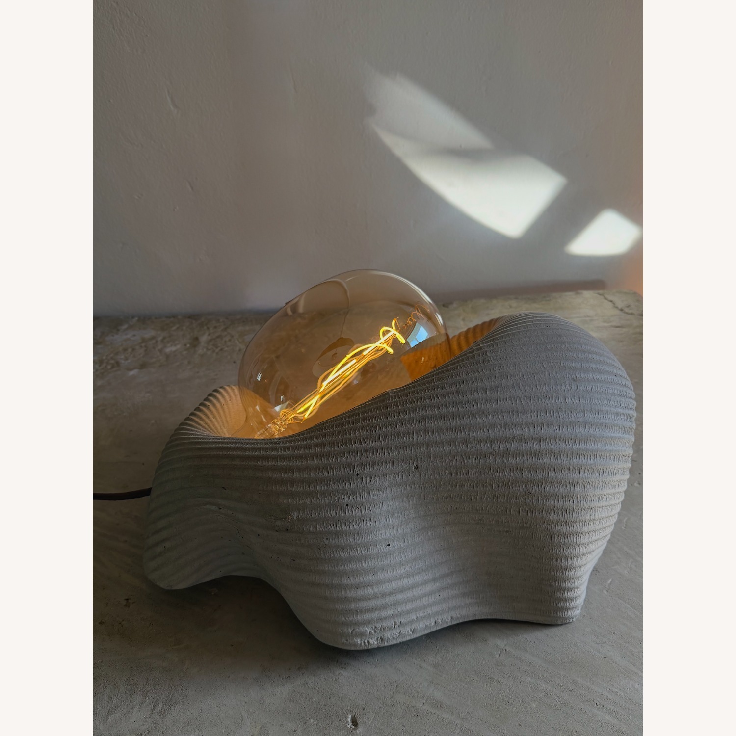 Sculptural Concrete Lamp by Mennheim - image-6