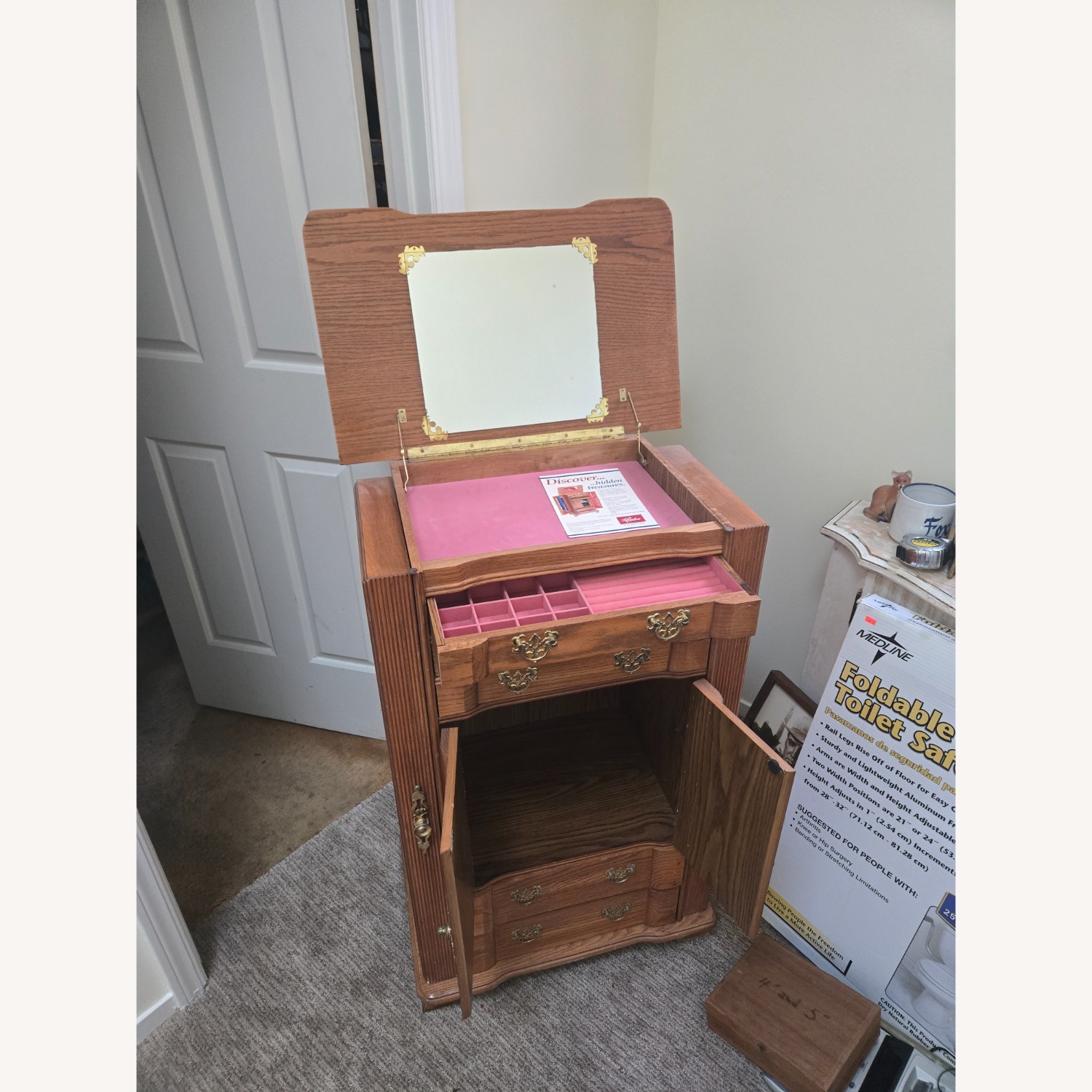 Rosalco Jewelry Dresser - image-4