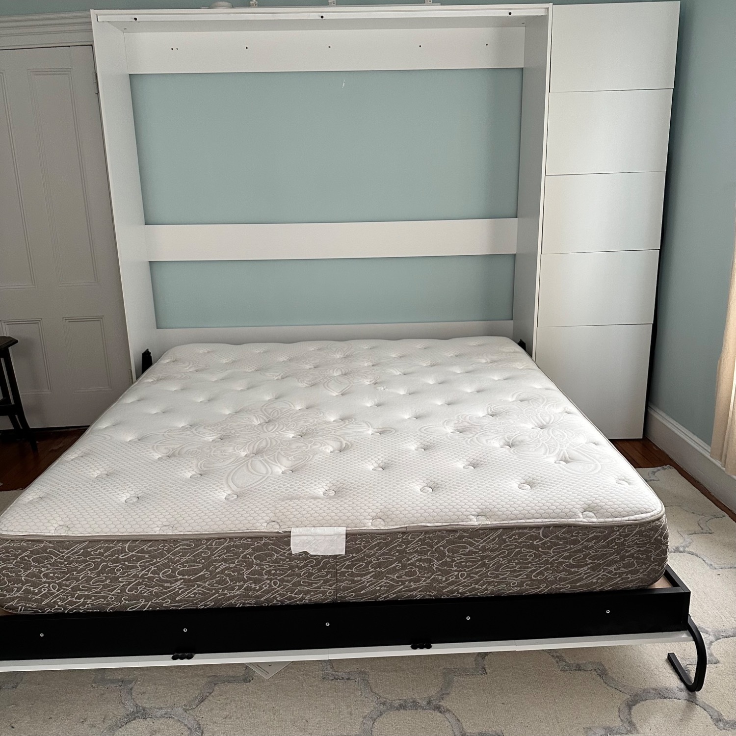 King Sized Murphy Bed in White - image-2