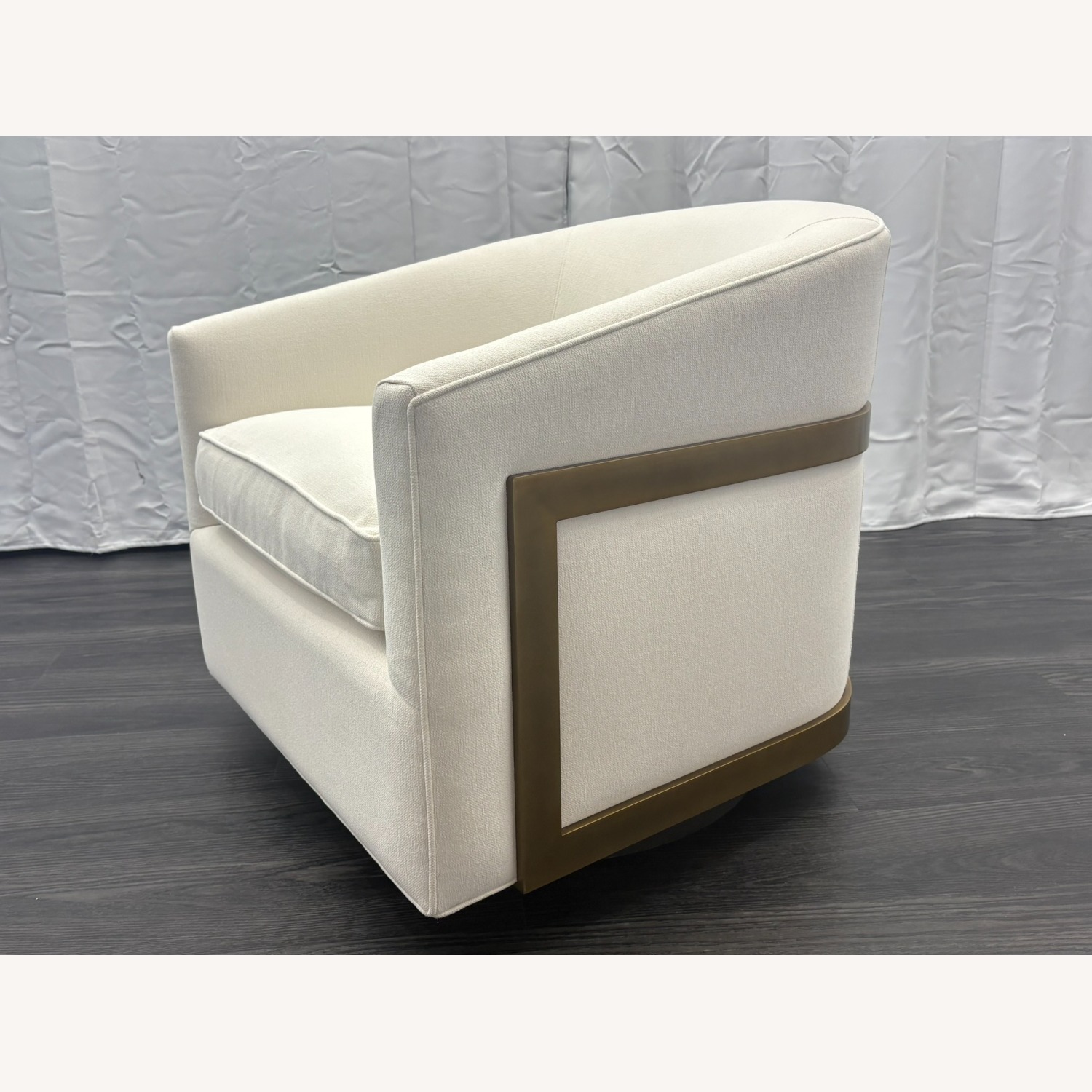 RH Reginald Swivel Chair - image-5