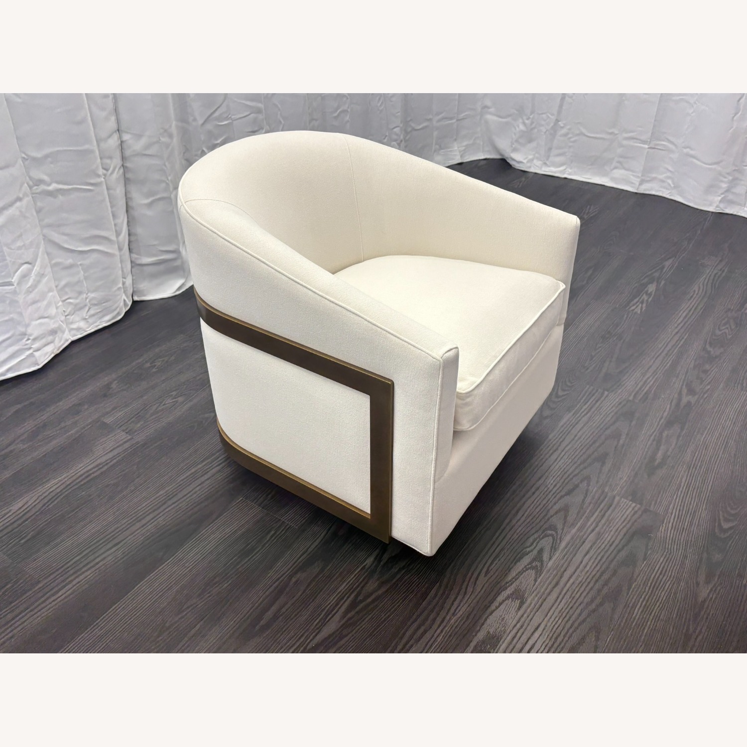 RH Reginald Swivel Chair - image-17