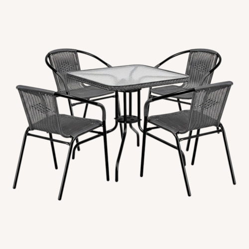 Used  5-Piece 28" Square Indoor/Outdoor Patio Table and Chairs Set for sale on AptDeco