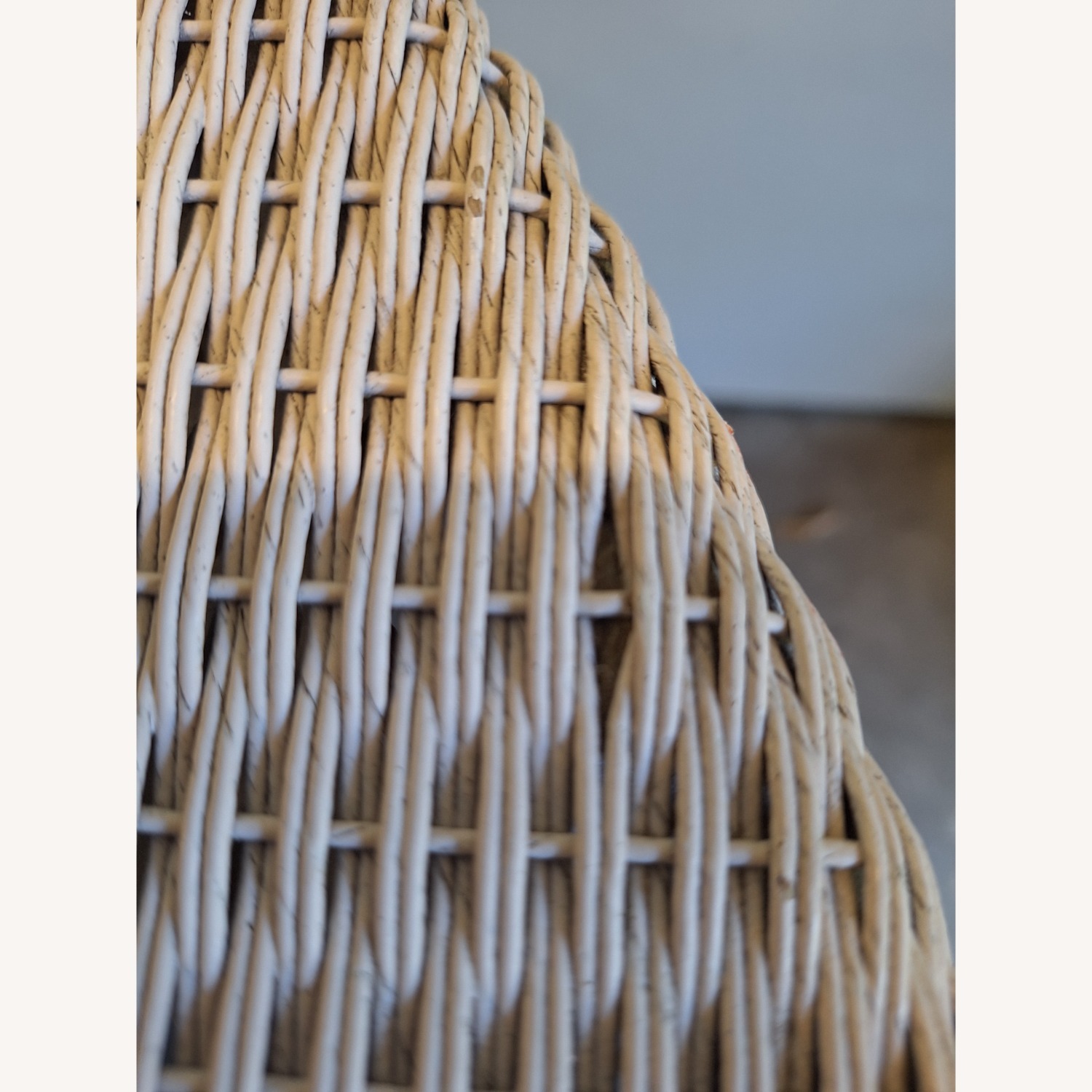 Lloyd Flanders White Patio Furniture - image-9