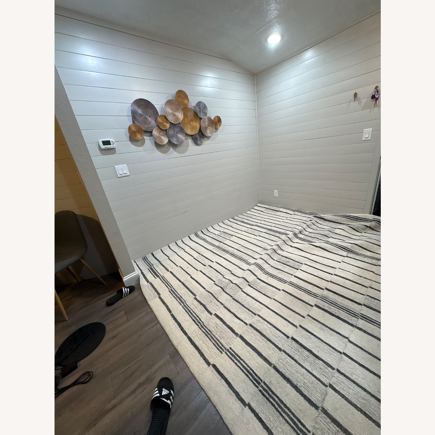 Surya Light Gray Area Rug 8' x 10' - image-3