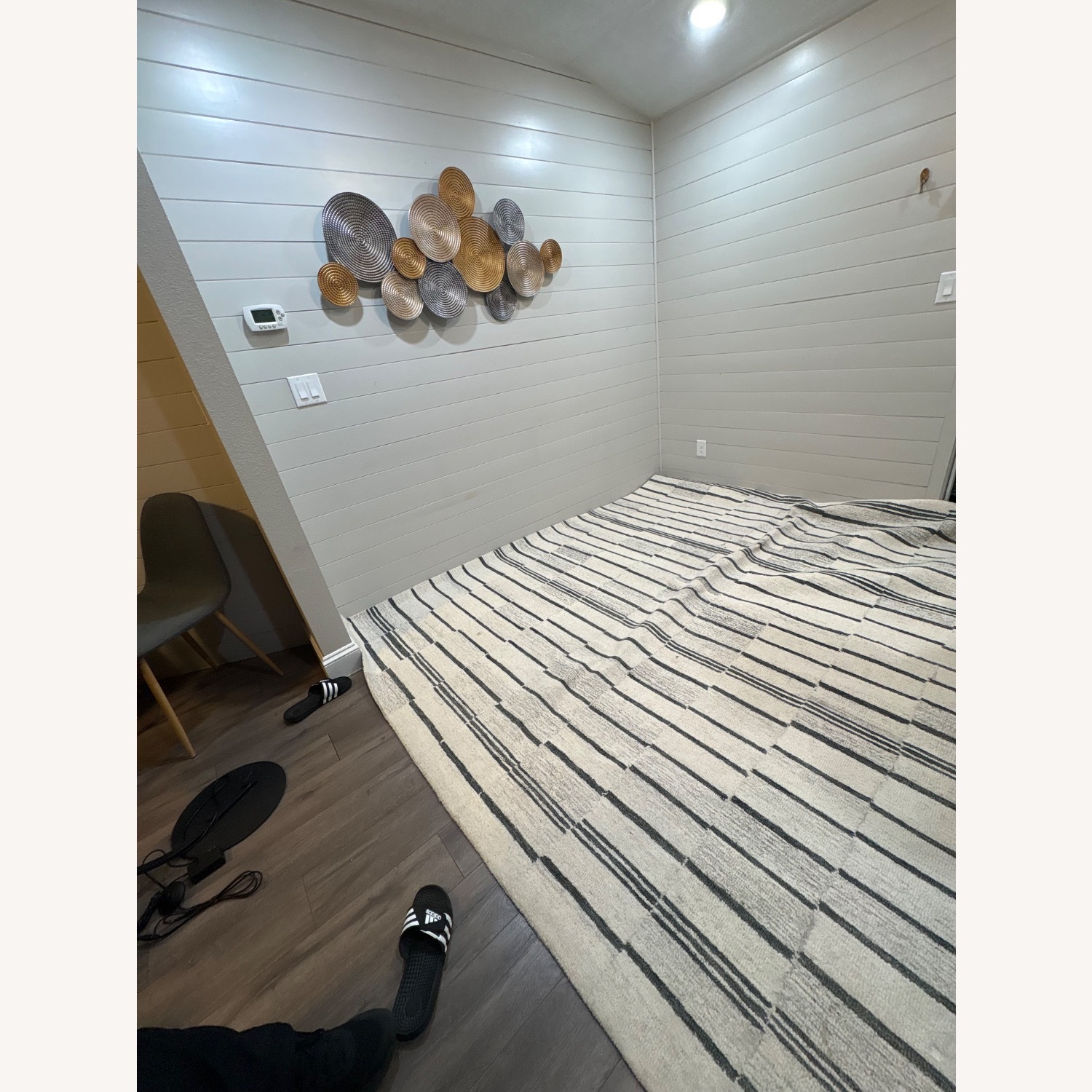 Surya Light Gray Area Rug 8' x 10' - image-2