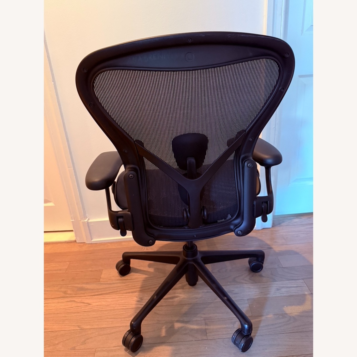 Herman Miller Aeron Chair – Size B  - image-3