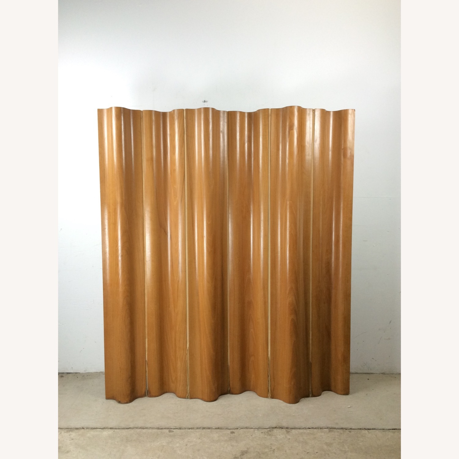 MCM Room Screen by Charles Eames for Herman Miller - image-3