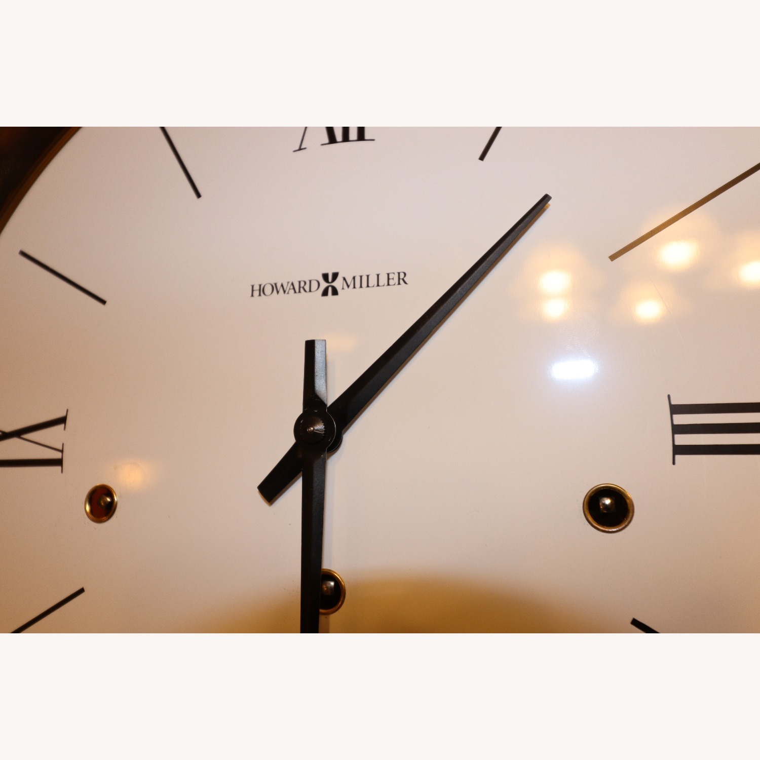 Howard Miller Décor - image-11