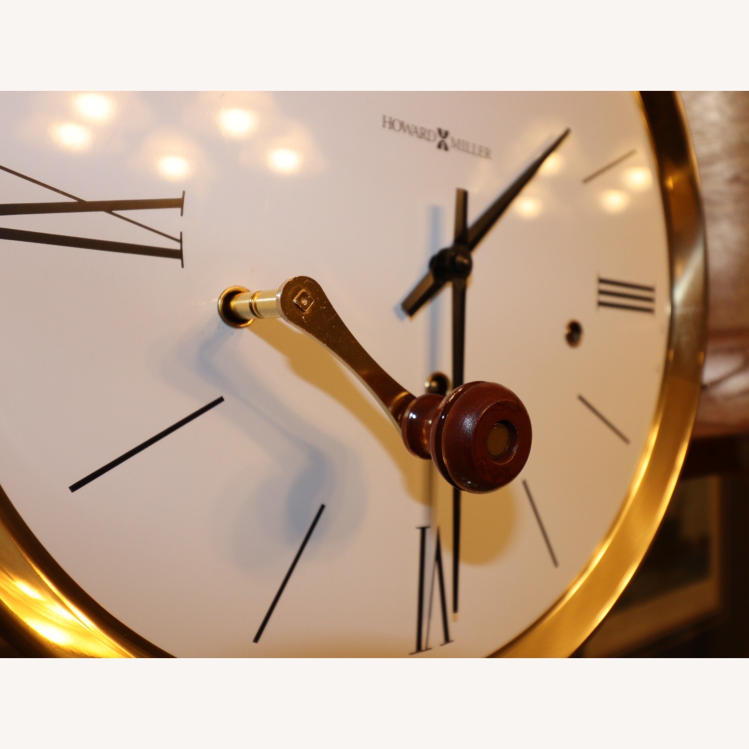 Howard Miller Décor - image-12