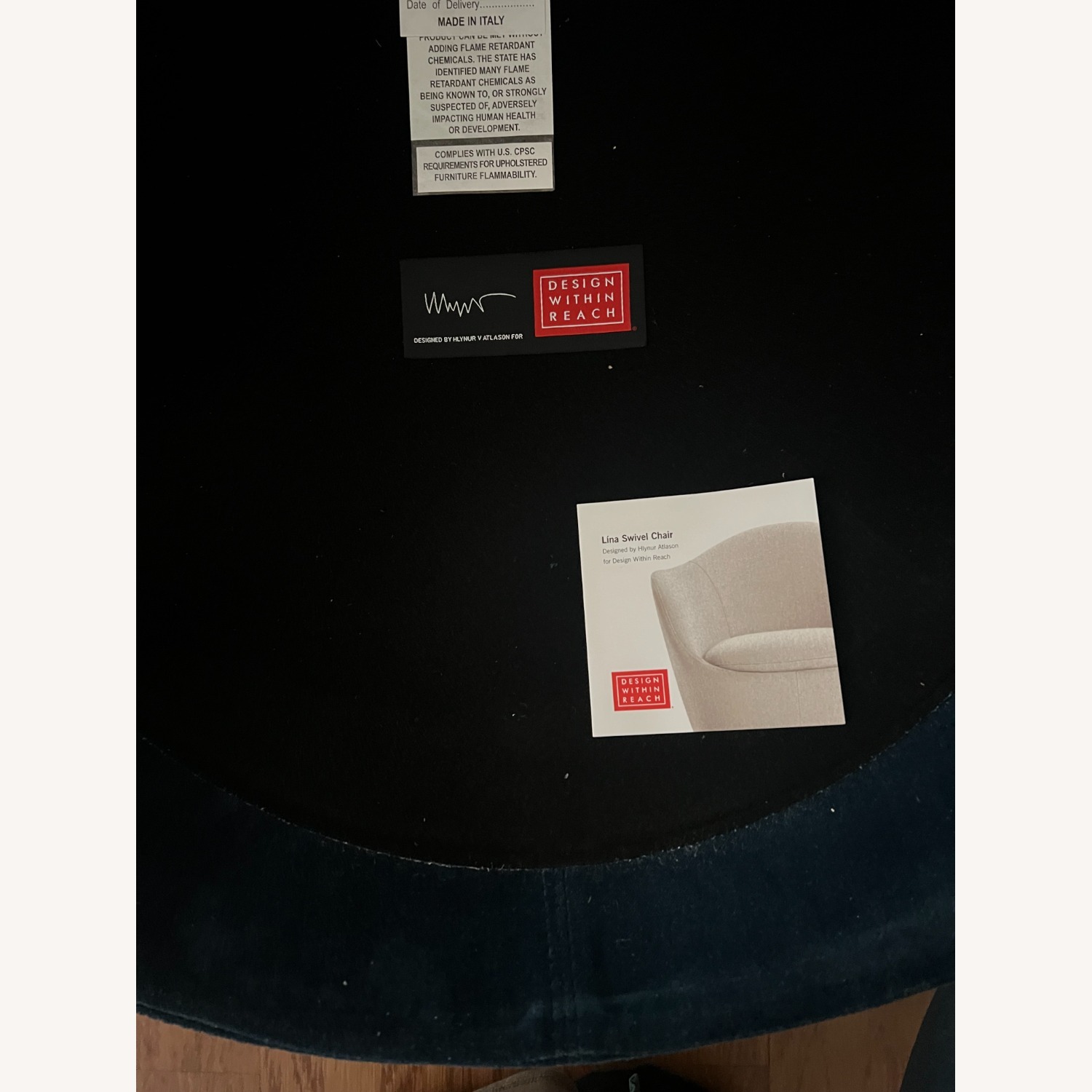 Lina Swivel Chair Blue Velvet Accent Chair - image-9