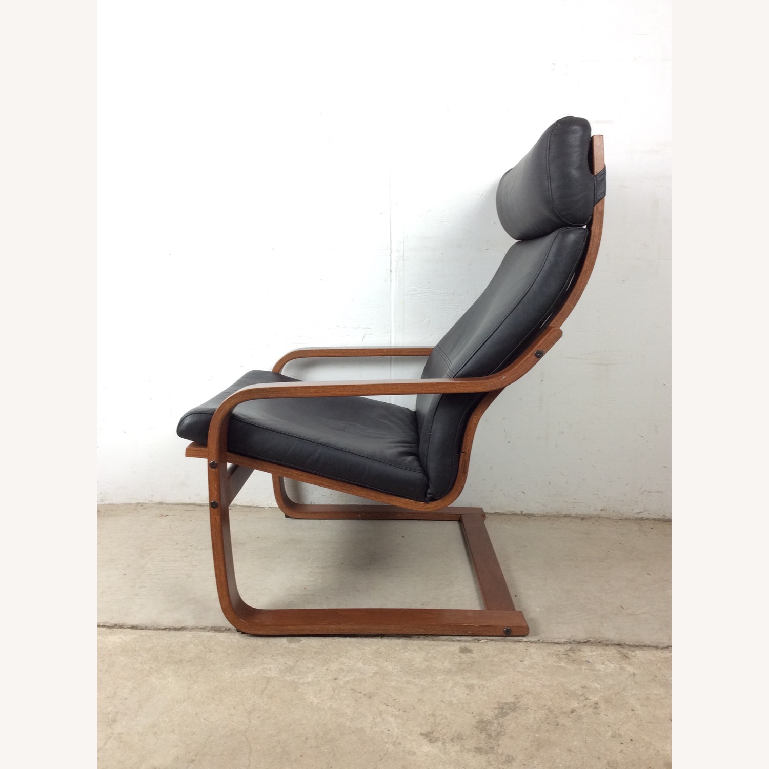 Mid Century Modern Style Bentwood Lounge Chair  - image-14