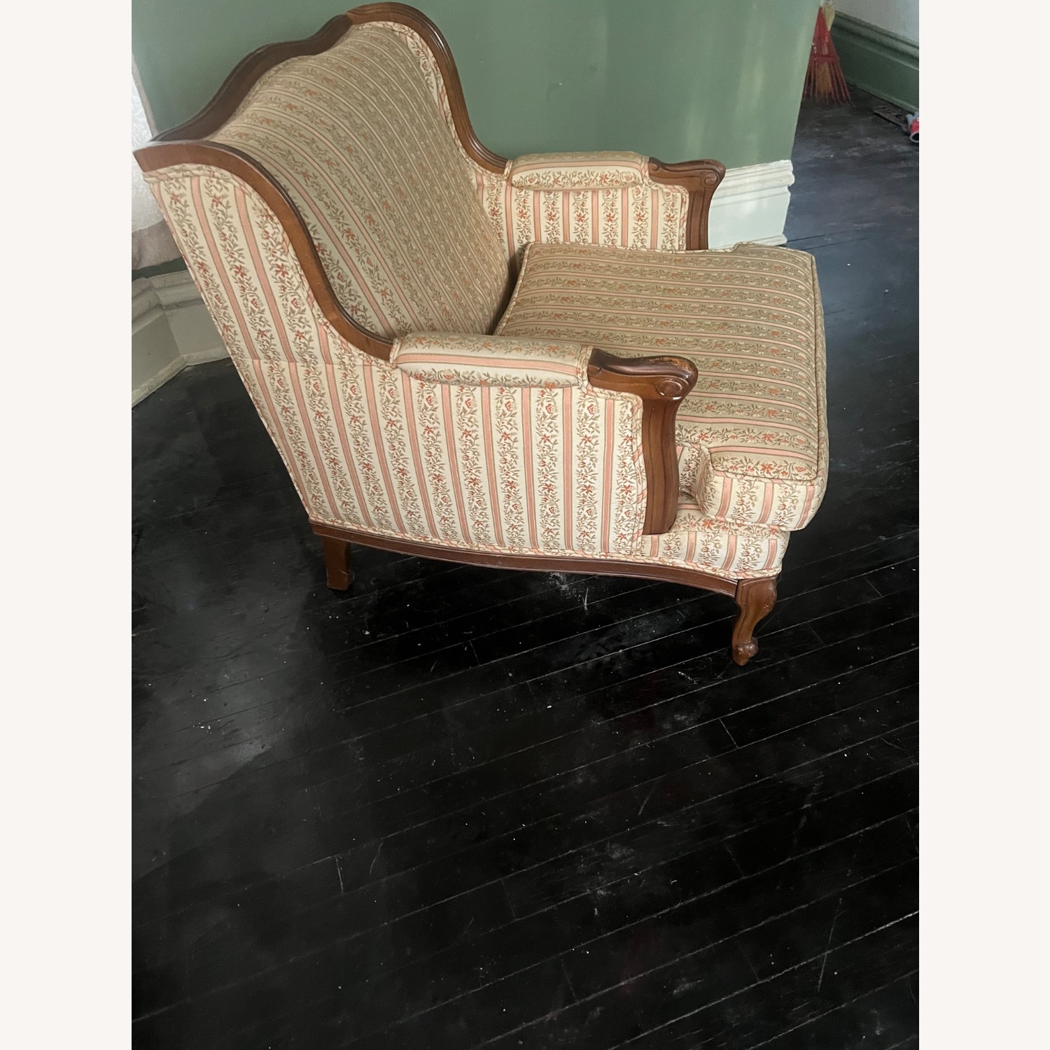 Vintage/Antique Accent Chair - image-3