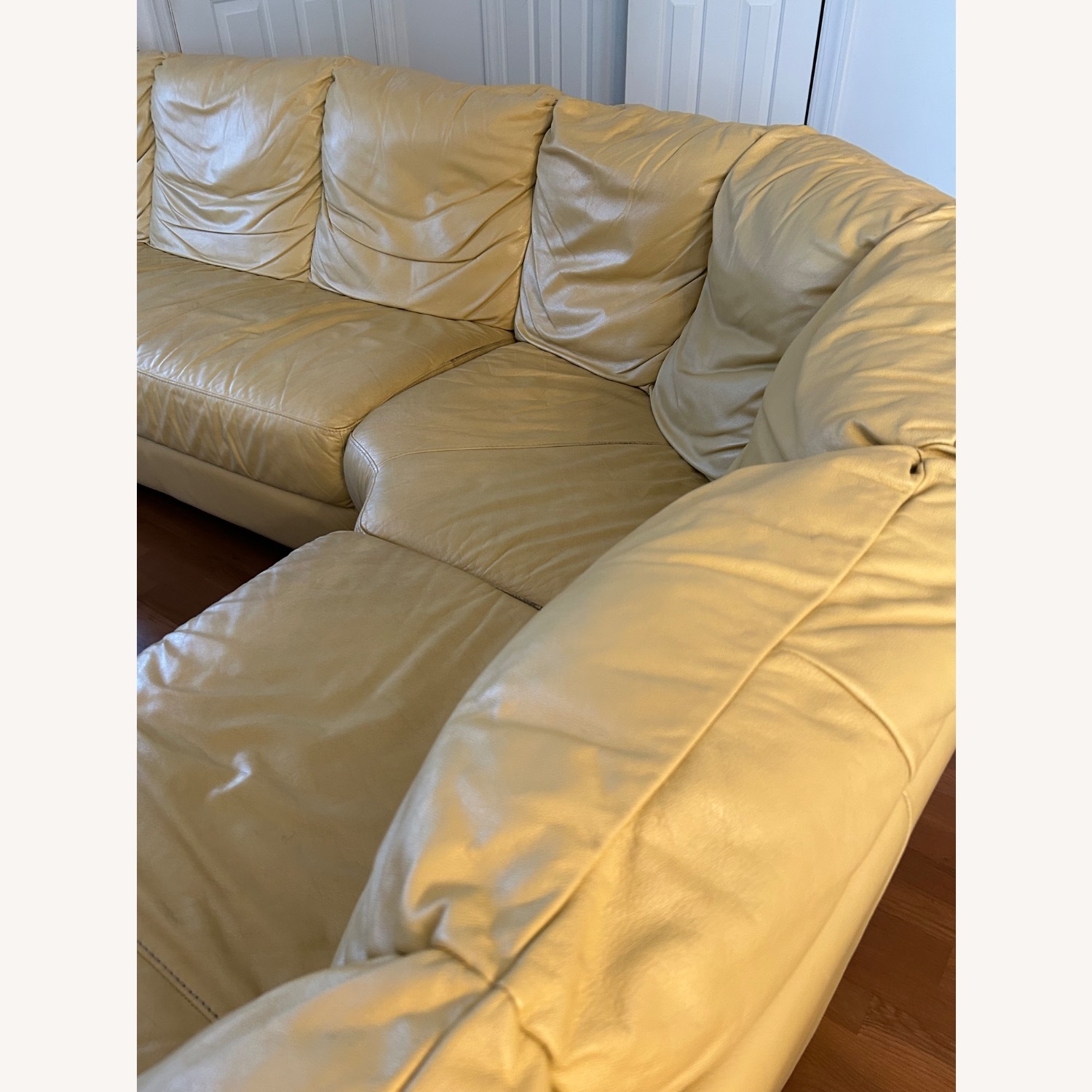 Natuzzi 3 Piece Leather Sectional - image-4