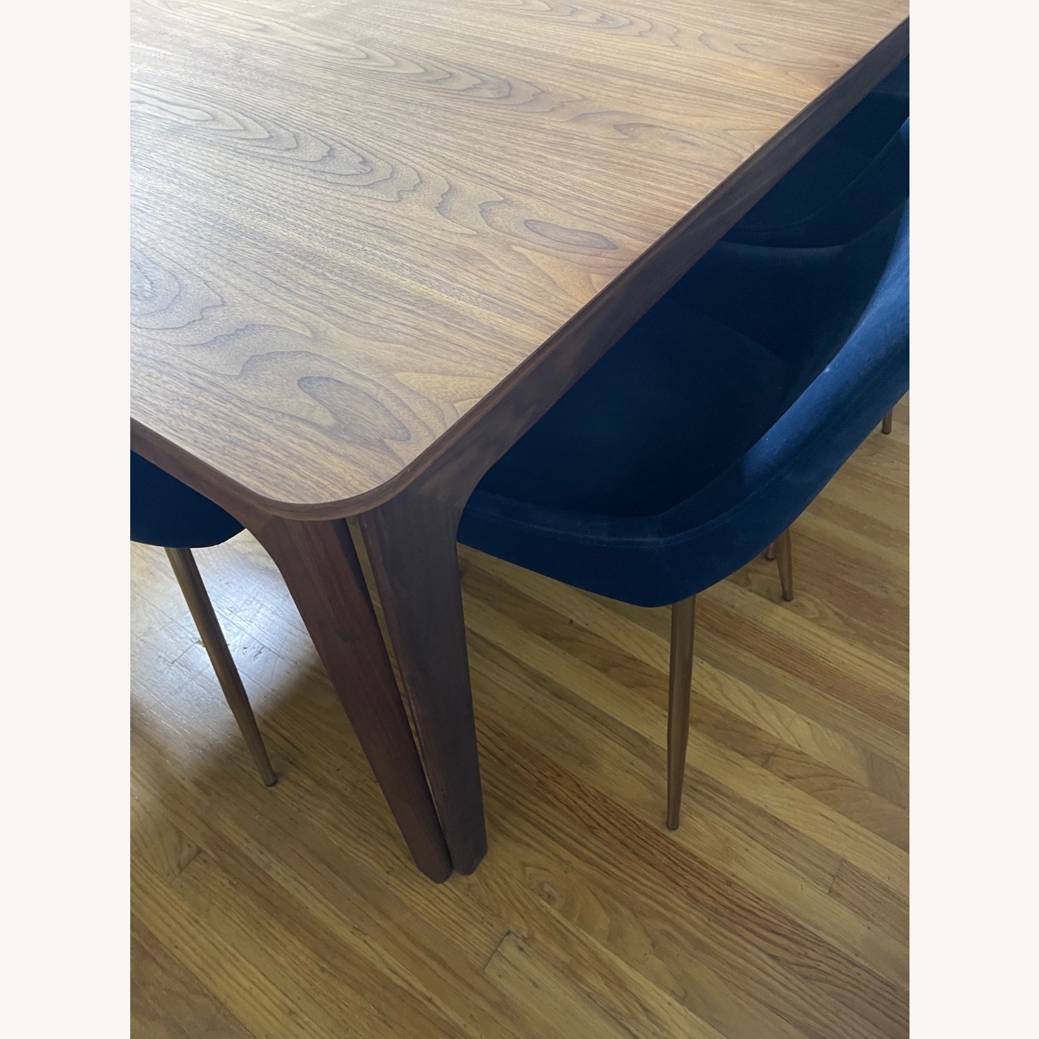  Scandinavian Design Sundby Extension Dining Table - image-2