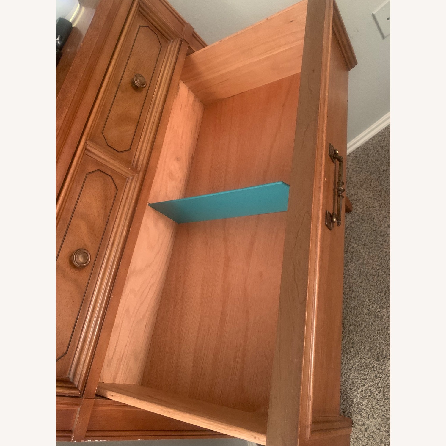 Vintage/Antique Natural Wood Dresser - image-9