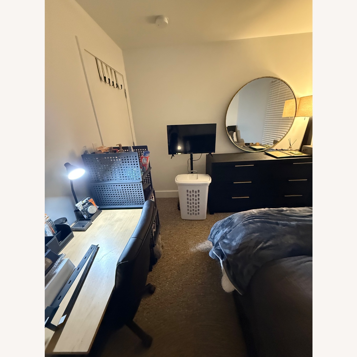 Rooms To Go Easton Park 6 Drawer Dresser and Mirror - image-2