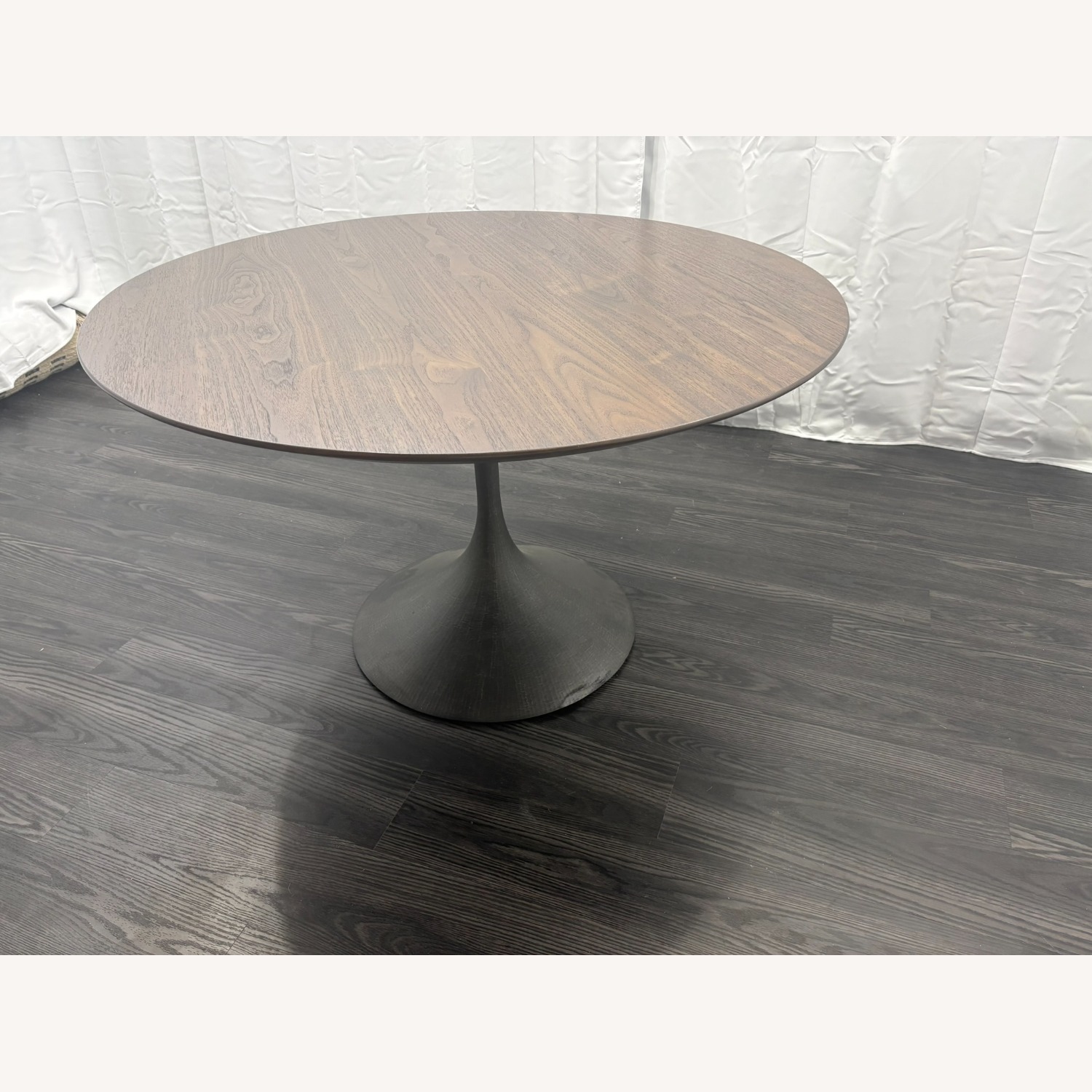 RH Aero Round Dining Table – 50" - image-13