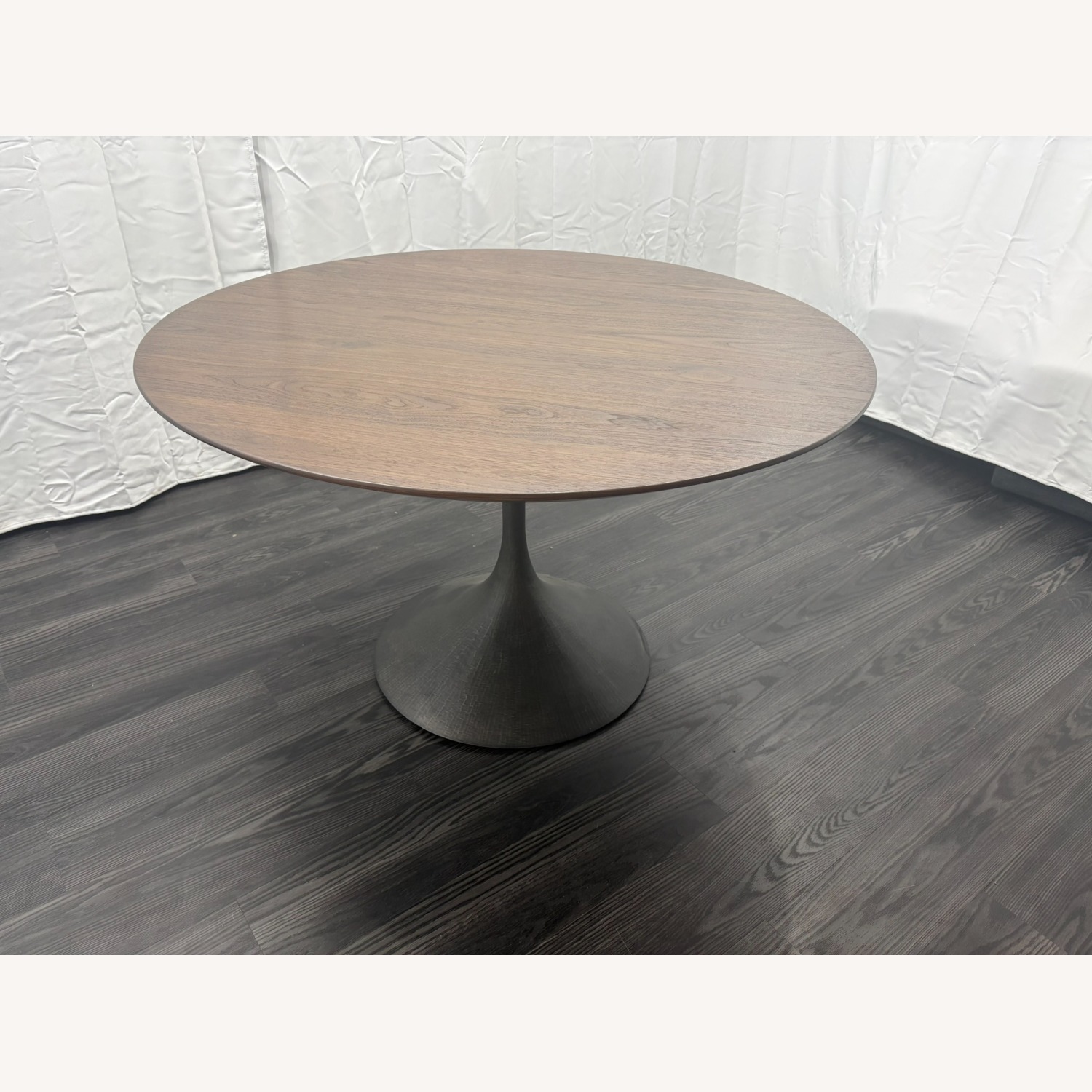 RH Aero Round Dining Table – 50" - image-28