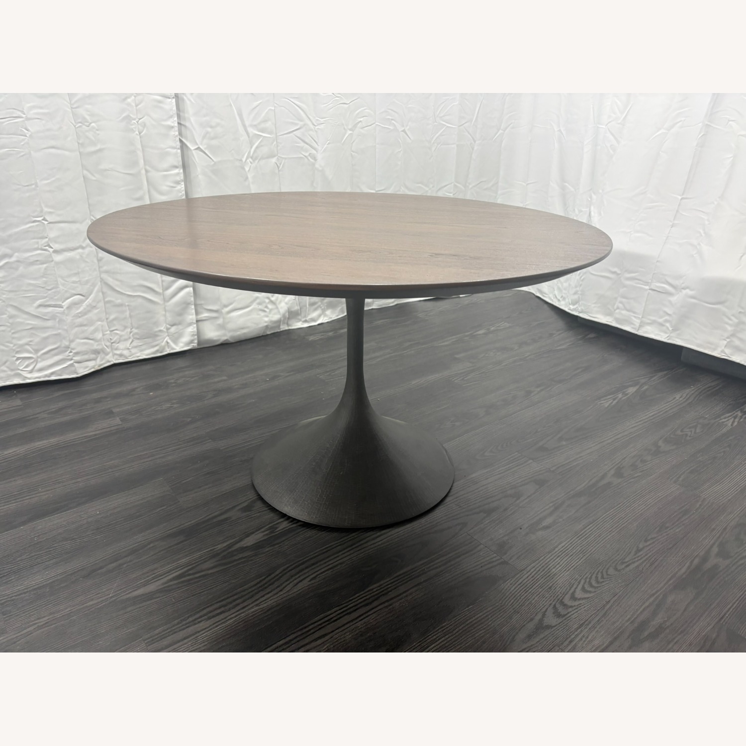 RH Aero Round Dining Table – 50" - image-25