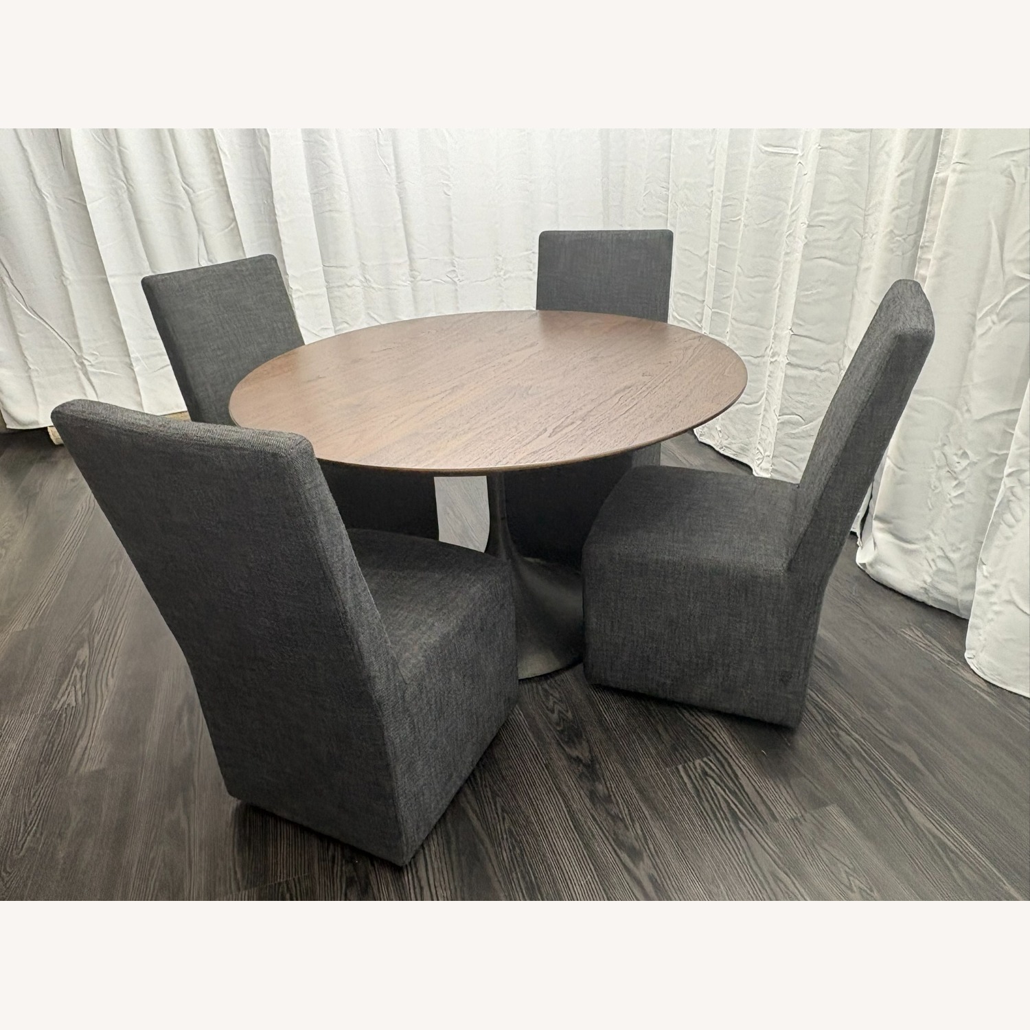 RH Aero Round Dining Table – 50" - image-5